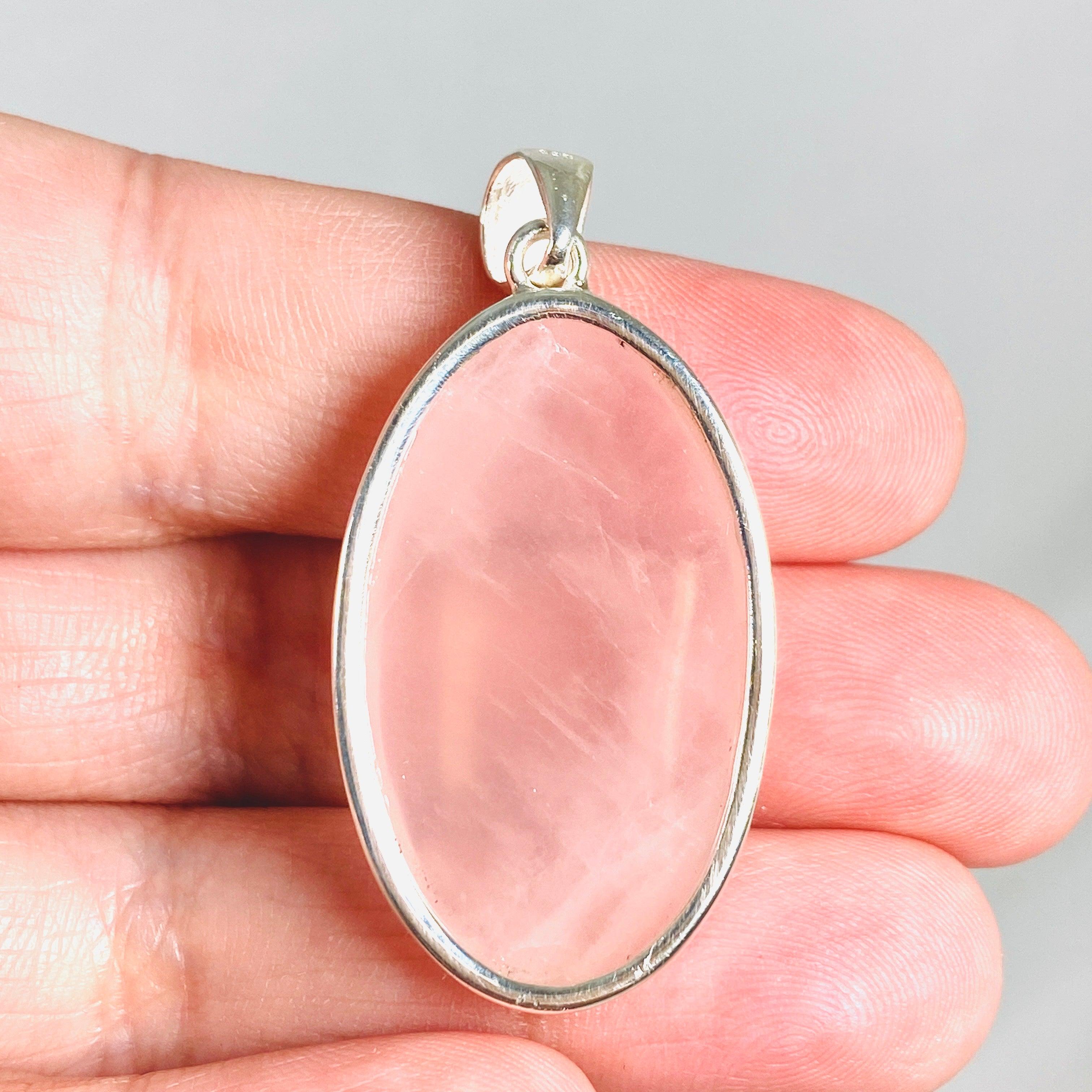 Rose Quartz Oval Pendant Necklace - Natural Healing Crystal Jewelry for Women - Elegant Gift for Valentine's Day, Birthday & Anniversary - Perfect for Meditation, Energy Healing & Spiritual Balance
