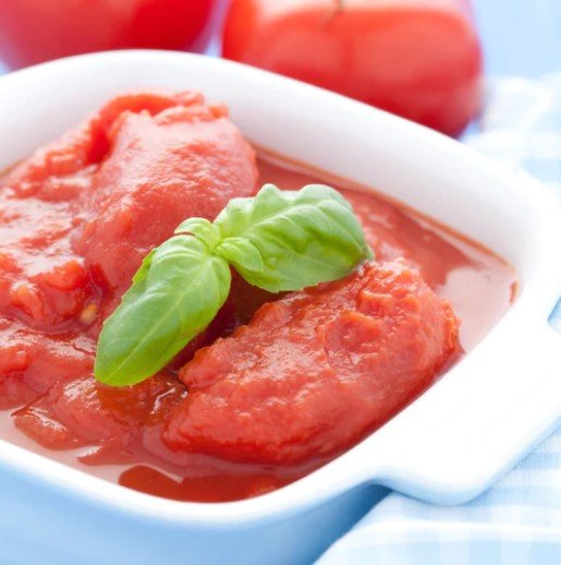 San Marzano Whole Peeled Tomatoes with Fresh Basil | 28 oz Can (2.84L) | Perfect for Pasta Sauce, Pizza & Italian Cooking