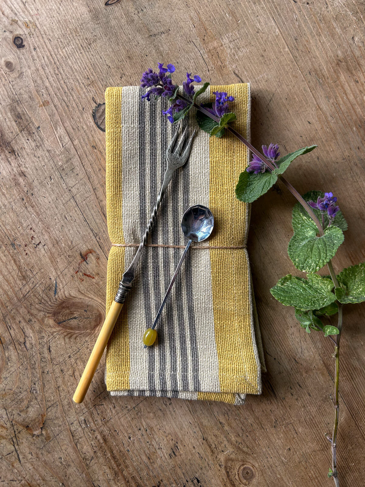 Jaipur Stripe Cotton Napkin Set of 4 - Handmade Indian Yellow Table Linens for Dining, Parties & Home Decor