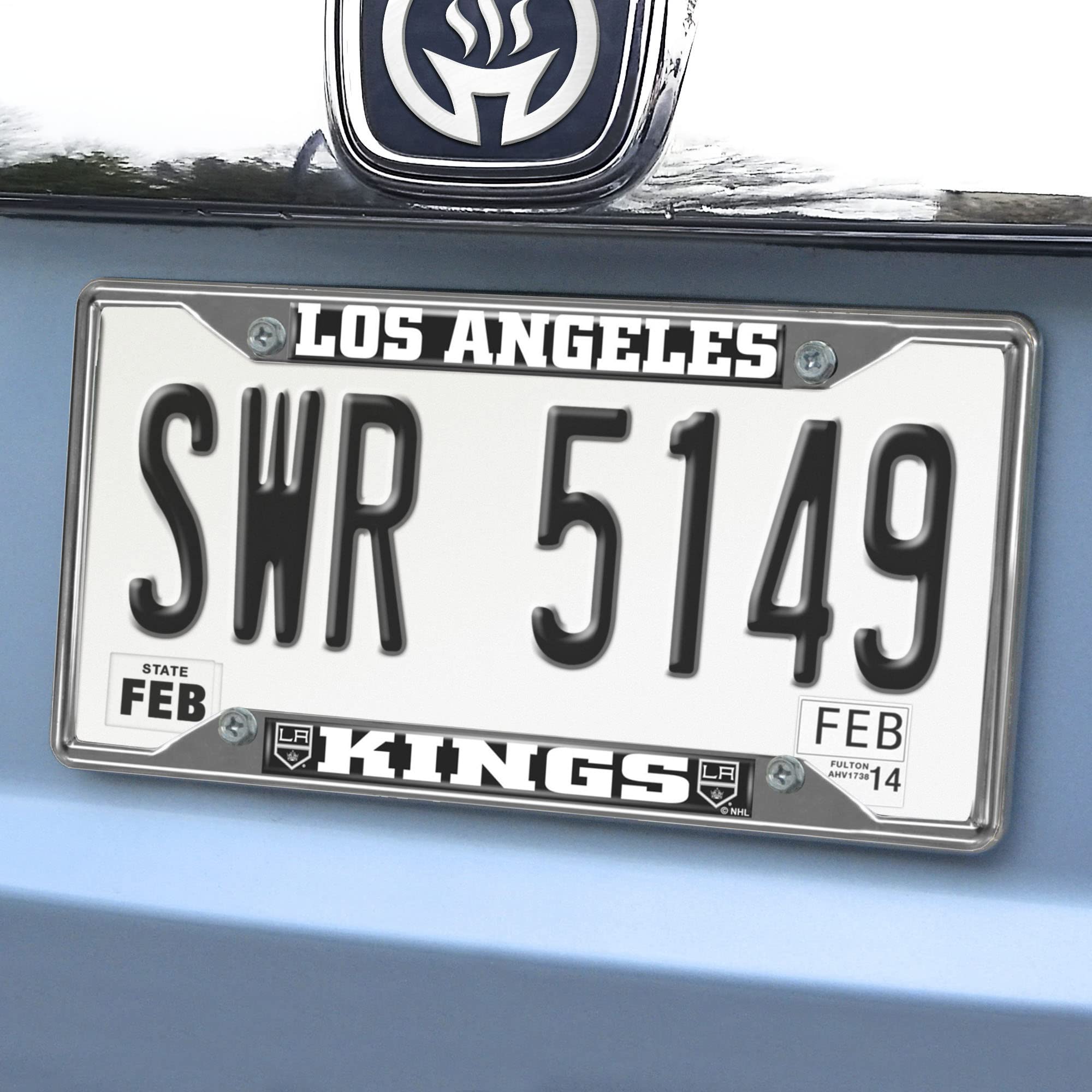 FANMATS NHL Unisex-Adult Chrome Metal License Plate Frame - Durable Car Accessory for Hockey Fans - Perfect for Trucks, Cars & Motorcycles