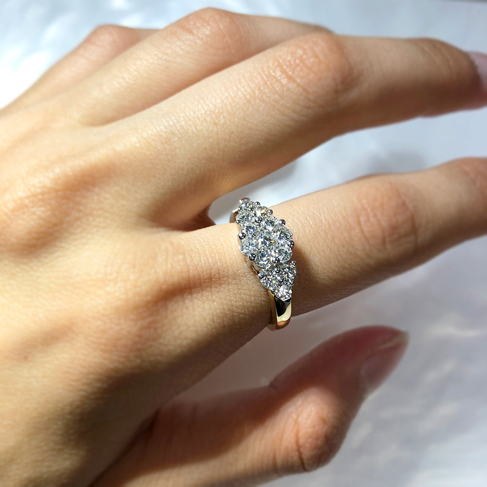 18ct Yellow Gold Diamond Cluster Ring - 1.00 Carat Round Cut Diamond Engagement Ring for Women, Perfect for Wedding, Anniversary & Special Occasions