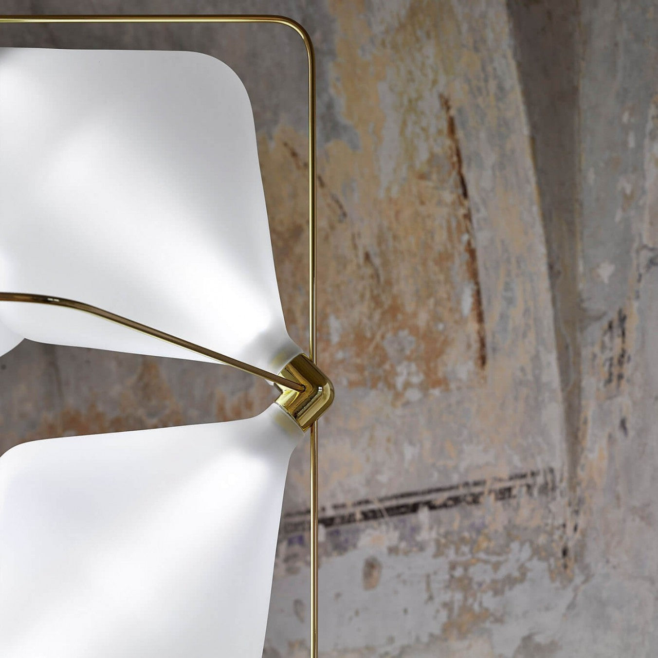 Stylish Clover Pendant Lamp - Modern 4-Leaf Clover Design Ceiling Light Fixture for Kitchen Island, Dining Room & Bedroom Decor
