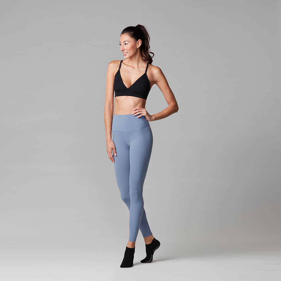 Tavi Noir Studio Bra - Wireless Comfort Bra for Women, Seamless Support, Soft Breathable Fabric - Perfect for Yoga, Workouts & Everyday Wear