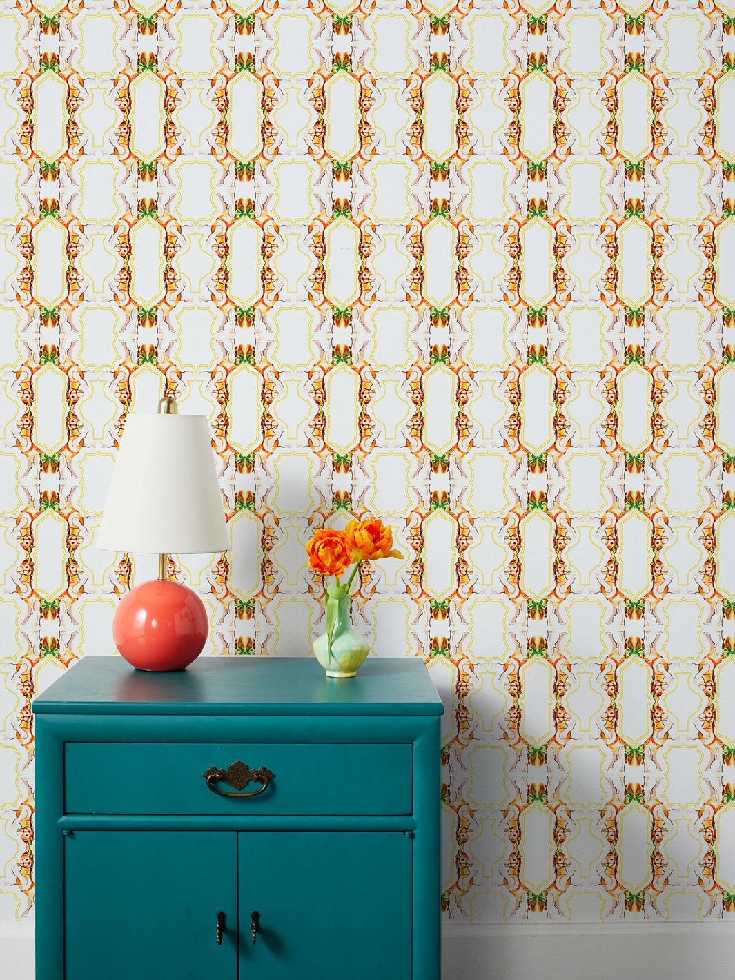 Fisher Price™ 'Horse Arc' White Wallpaper - Premium Nursery Wall Decor for Baby Rooms & Kids Bedrooms