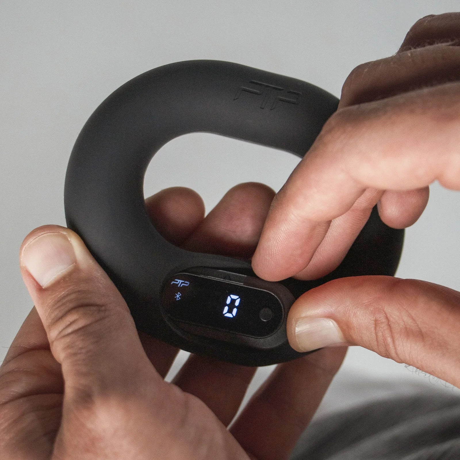 PTP Smart Hand Grip Loops - Black & White - Adjustable Finger Exercise Bands for Hand Therapy, Strength Training & Rehabilitation - Perfect for Athletes, Office Workers & Seniors