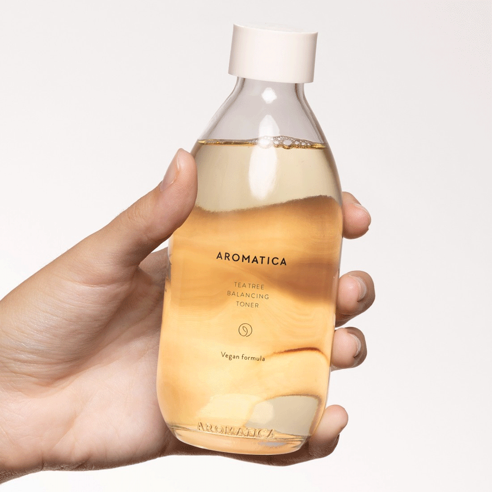 AROMATICA Tea Tree Balancing Toner 200ml - Oil Control & Pore Minimizing Facial Toner for Acne-Prone Skin | Hydrating & Soothing | Vegan & Cruelty-Free | Perfect for Daily Skincare Routine & Post-Workout Refreshment