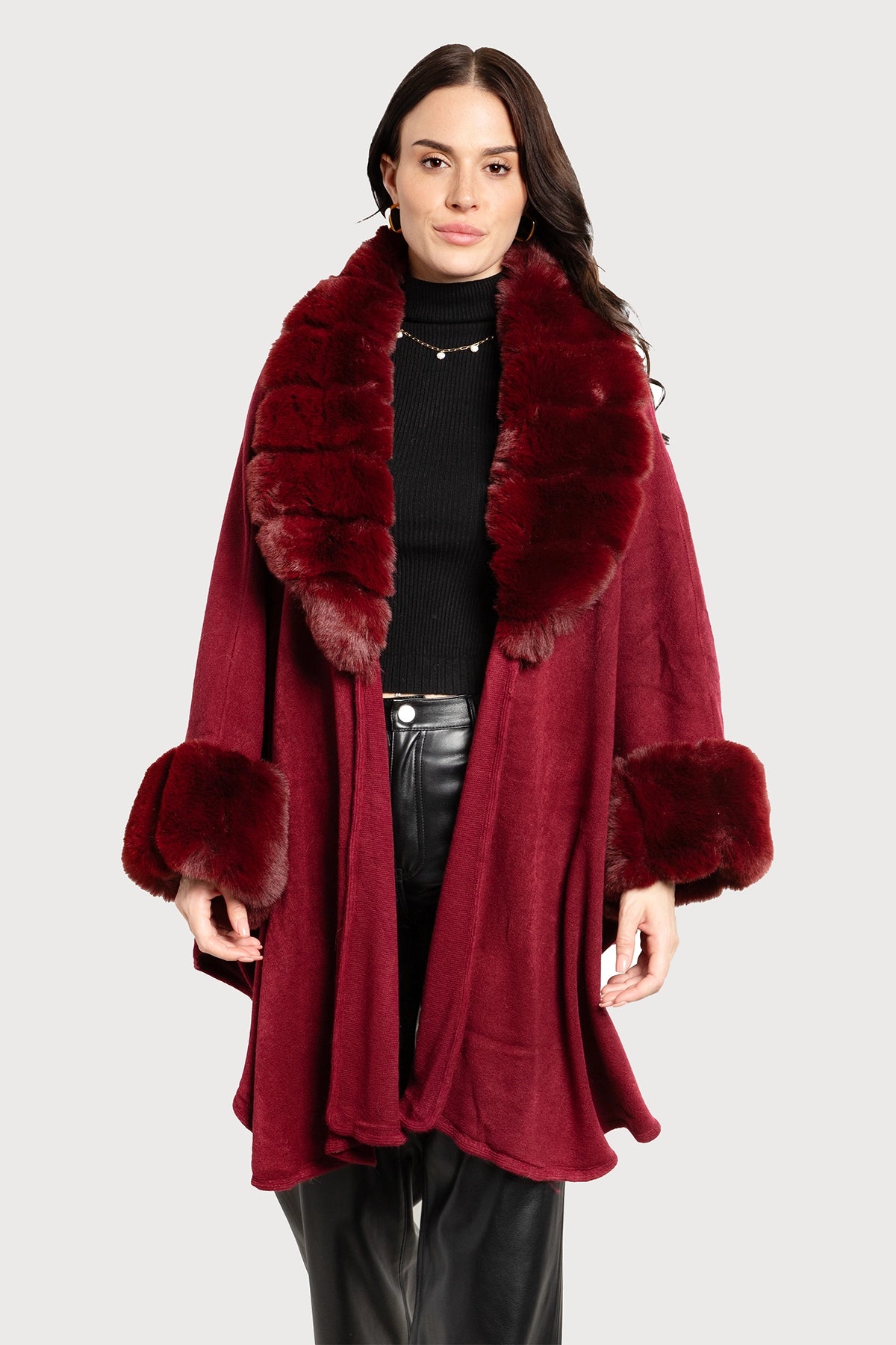 Stylish Kimono with Faux Fur Trim - Elegant Loungewear & Home Wear for Women | Perfect for Relaxing, Spa Days & Cozy Evenings