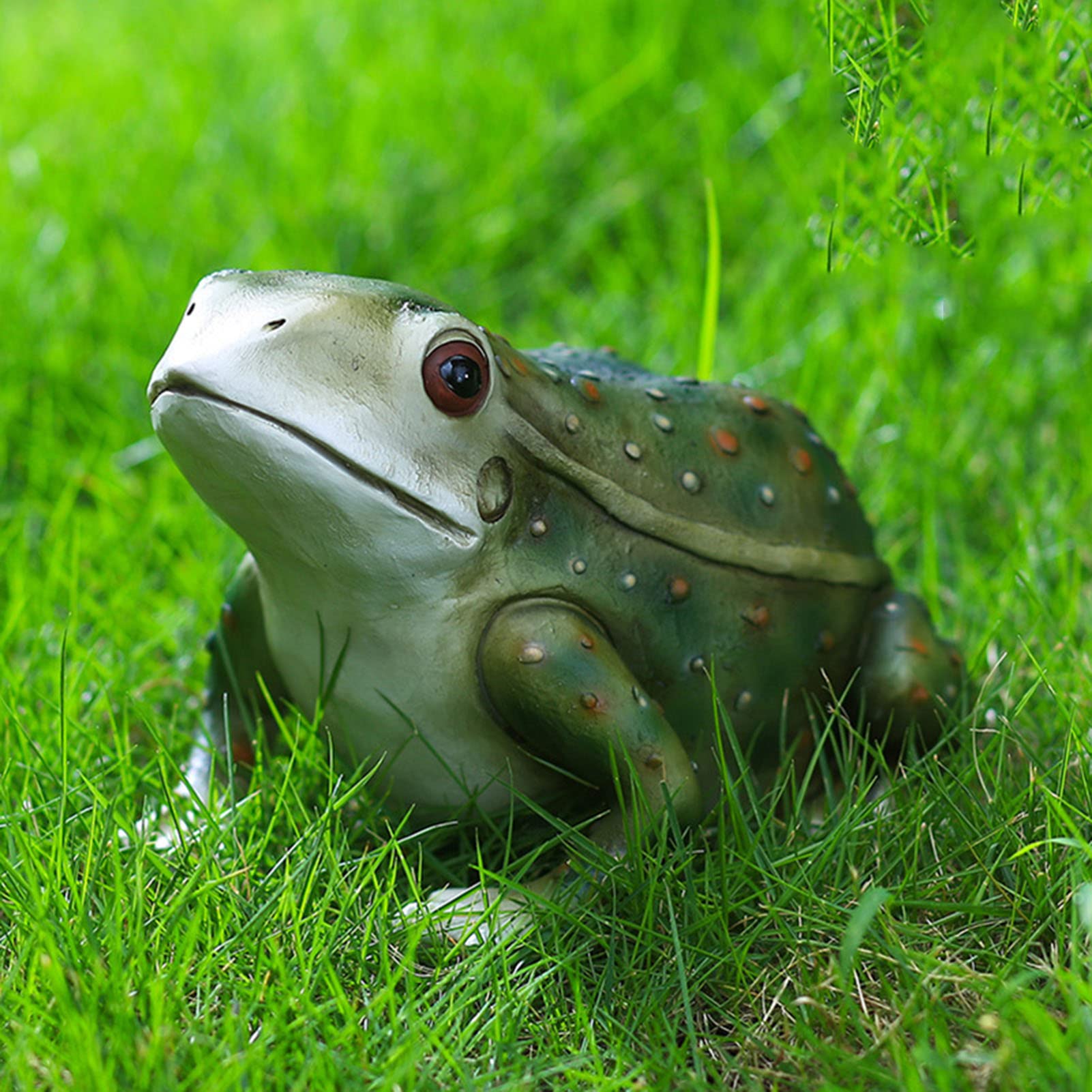 Hand-Painted Resin Frog Garden Statue - Frost-Resistant Outdoor Lawn Ornament, Patio Decor & Unique Gift for Nature Lovers | Perfect for Gardens, Yards, and Indoor Home Décor