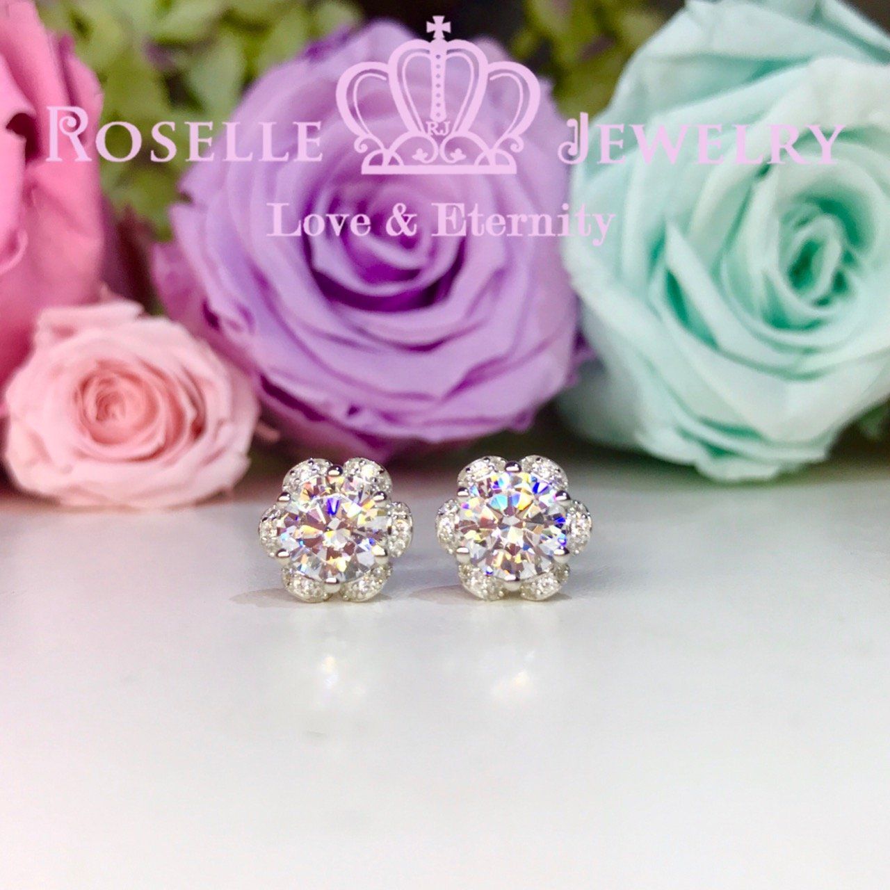 Trendy Floral Stud Earrings for Women - Elegant Rose Gold & Silver Fashion Jewelry - Perfect for Parties, Weddings & Everyday Wear