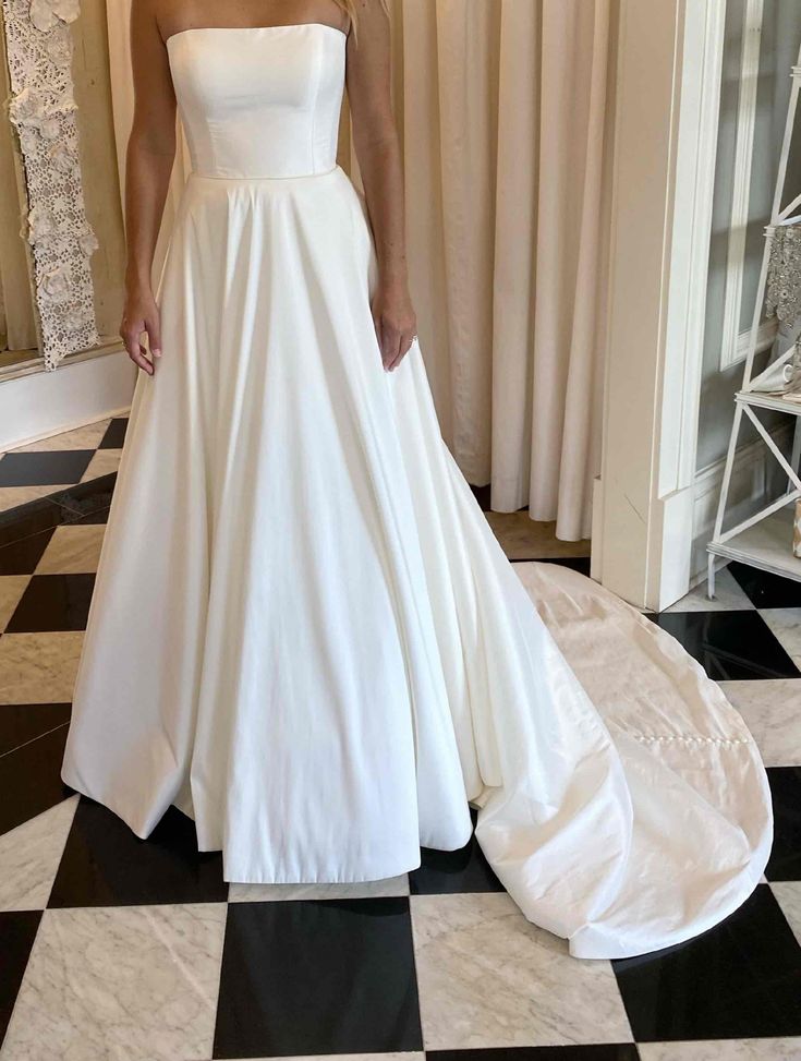 Jenny Yoo Brynn Gown - Elegant Lace Wedding Dress for Brides | Perfect for Beach, Garden & Formal Weddings