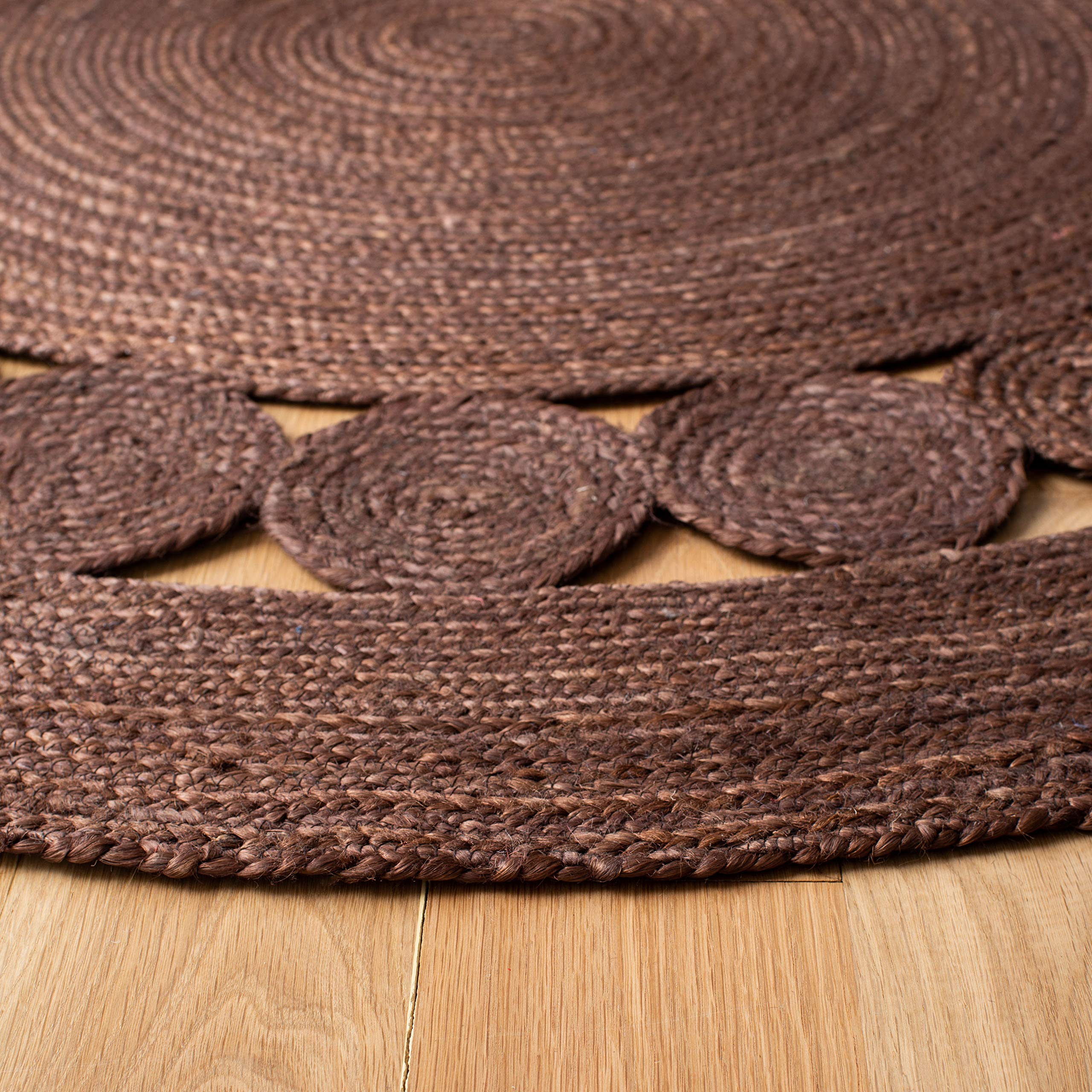 SAFAVIEH Natural Fiber Round Collection 7' Round Brown NF364T Handmade Boho Charm Farmhouse Jute Area Rug - Perfect for Living Room, Bedroom & Boho Decor