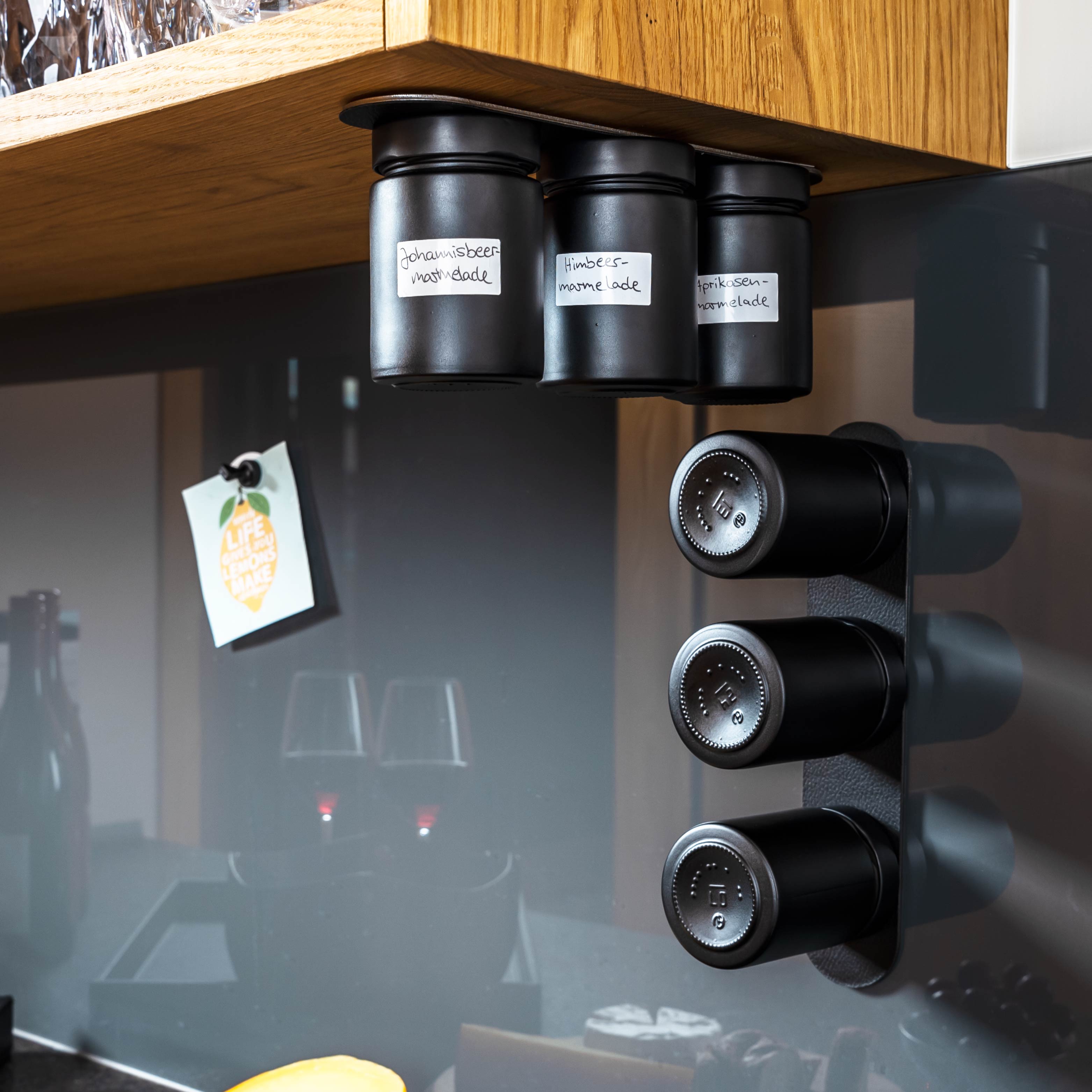 Premium ALL BLACK Magnetic Spice Jars with Lid - 192ml (6.5oz) Glass Containers for Spices, Herbs & Seasonings - Perfect for Kitchen Organization & Pantry Storage