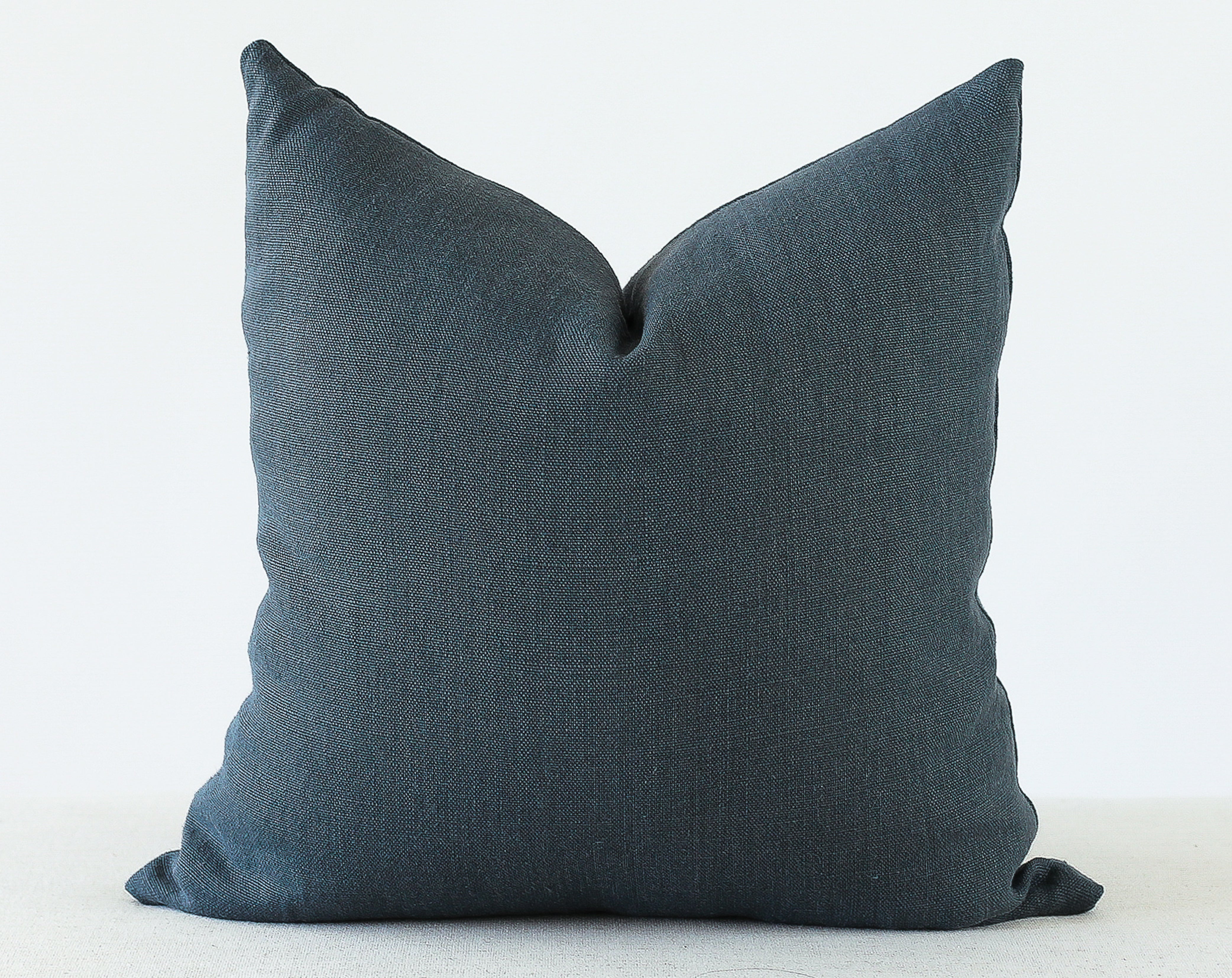 Premium 2-Piece Pillow Set for Ultimate Comfort - Soft & Supportive Bed Pillows for Side, Back, and Stomach Sleepers - Perfect for Bedroom, Guest Room, and Hotel Use