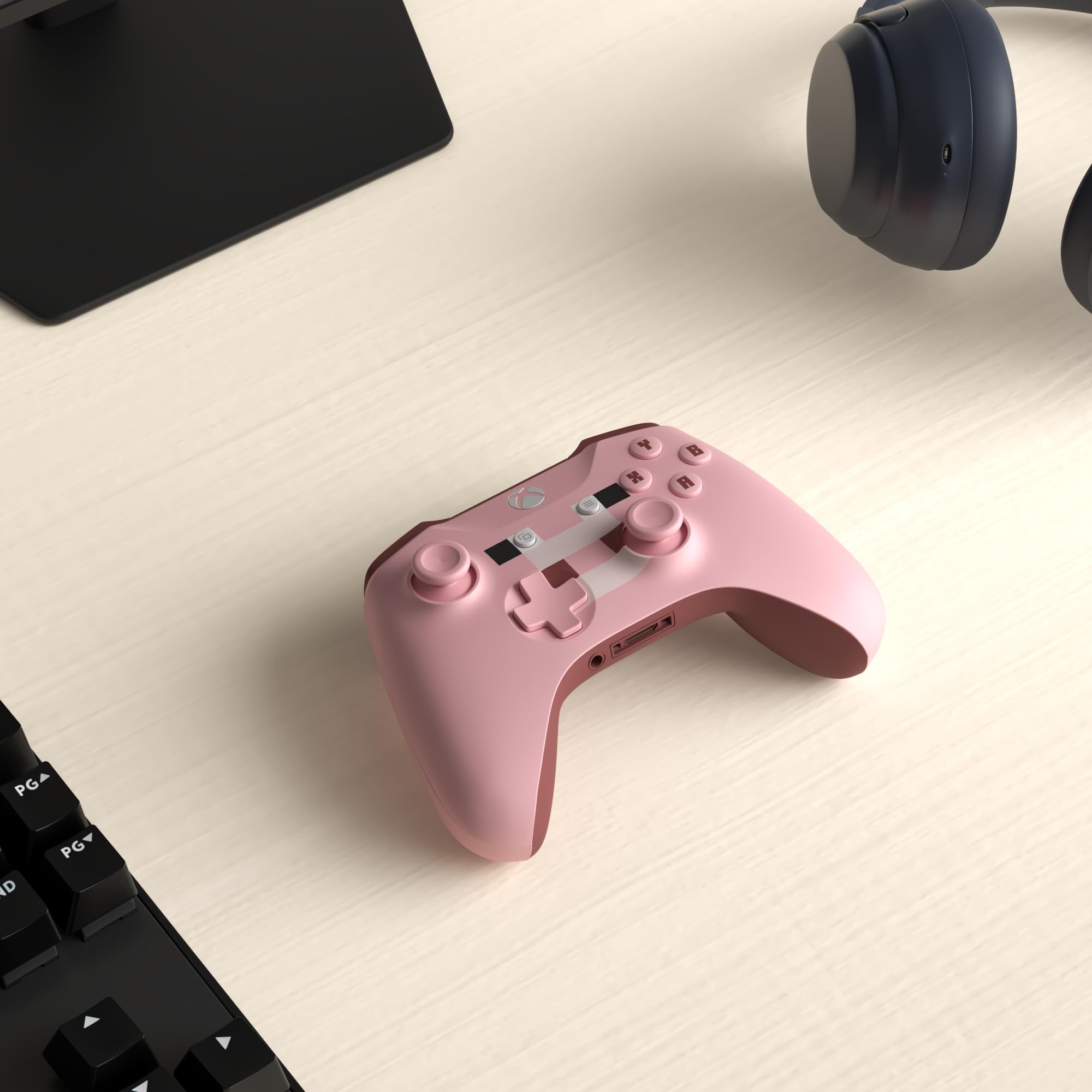 Microsoft Xbox Wireless Controller - Minecraft Pig Edition for Xbox One & Series X|S - Wireless Gaming Controller with Bluetooth - Perfect for Minecraft Fans & Multiplayer Gaming