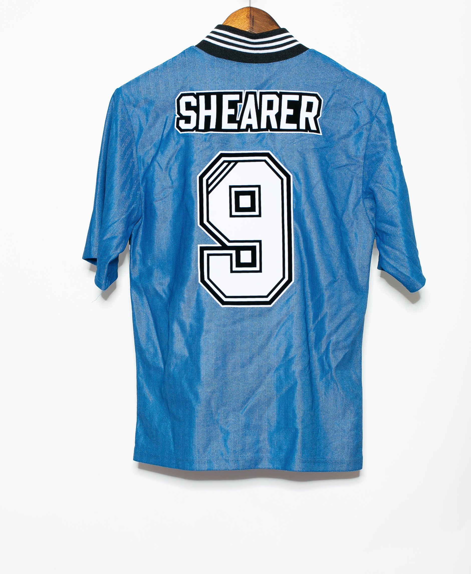 1996 Newcastle United Away Jersey #9 Alan Shearer - Vintage Football Shirt for Fans & Collectors - Perfect for Matchdays, Gifts & Memorabilia Display