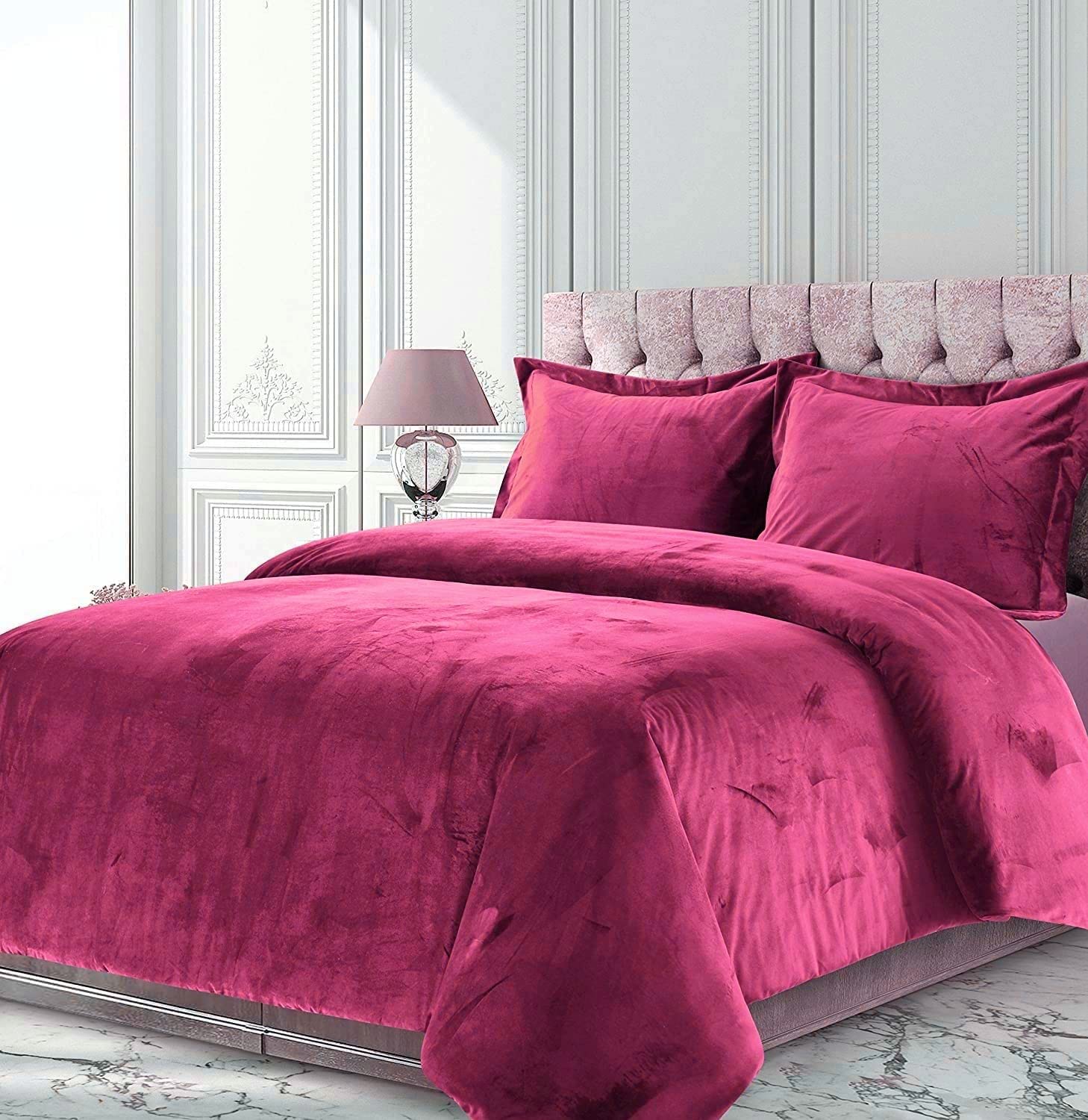 MoreComfo Full Size 3-Piece Velvet Comforter Set - Hot Pink Crushed Velvet Duvet Cover with 2 Pillowcases, 300 GSM Sherpa Quilted Insert - Luxurious Soft Bedding for Cozy Winter Nights & Stylish Bedroom Decor