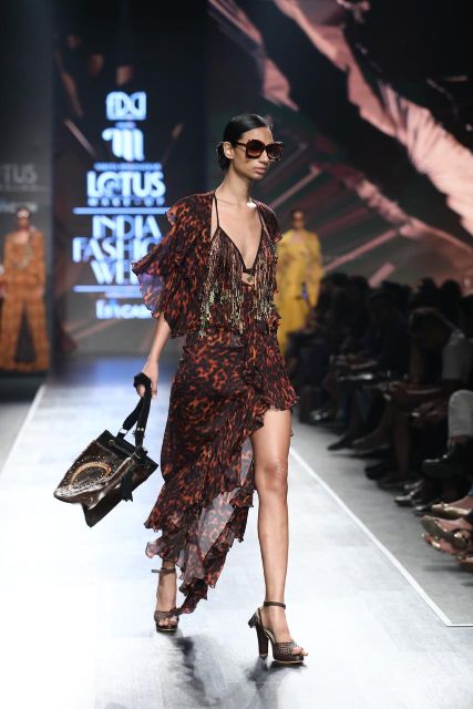 Kriti Sanon Stone Print Ruffled Sleeves Dress for Women | Elegant Party & Evening Wear | Perfect for Weddings, Date Nights & Special Occasions