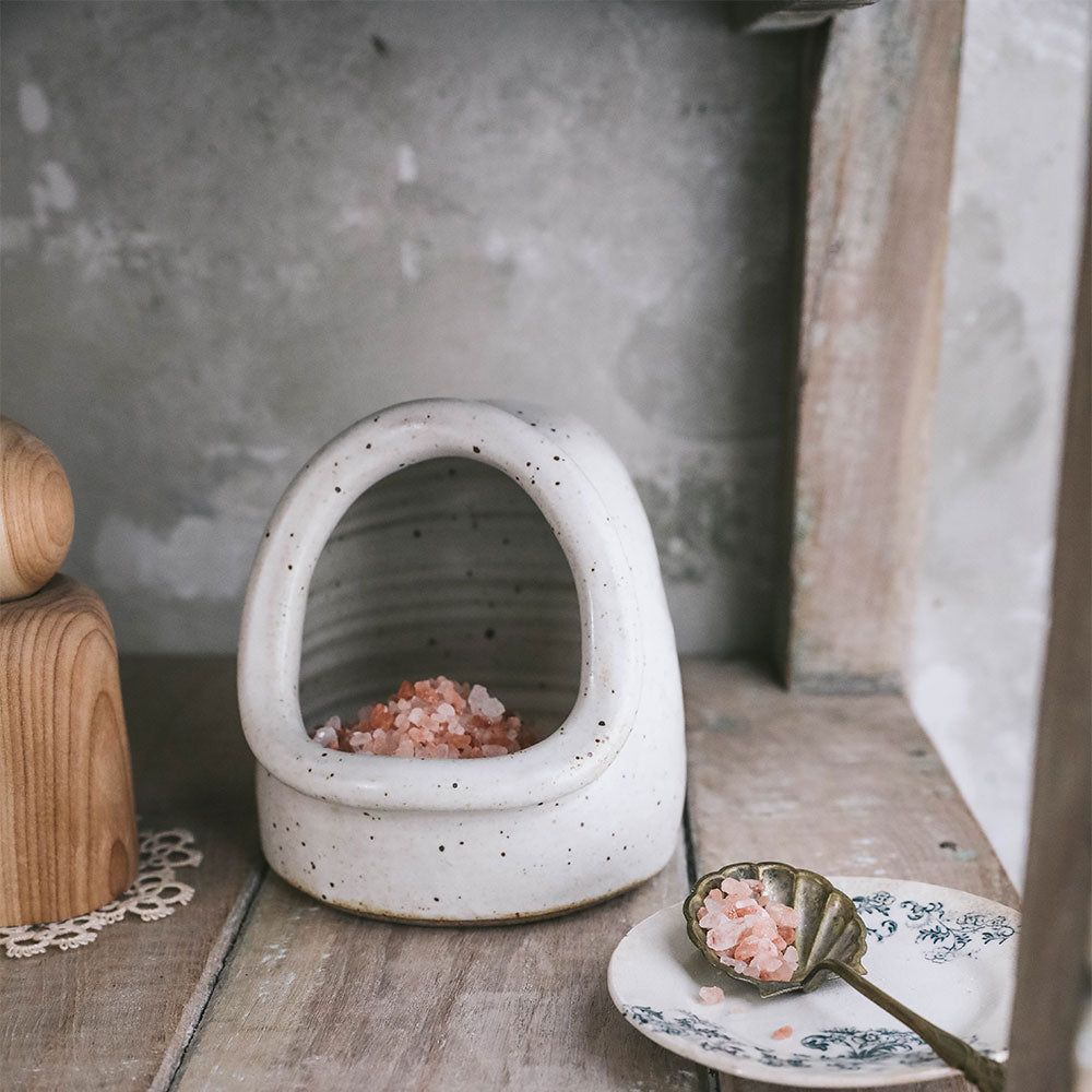 Premium Ceramic Salt Cellar with Lid - Handcrafted Kitchen Salt Keeper for Cooking, Baking & Tabletop Display