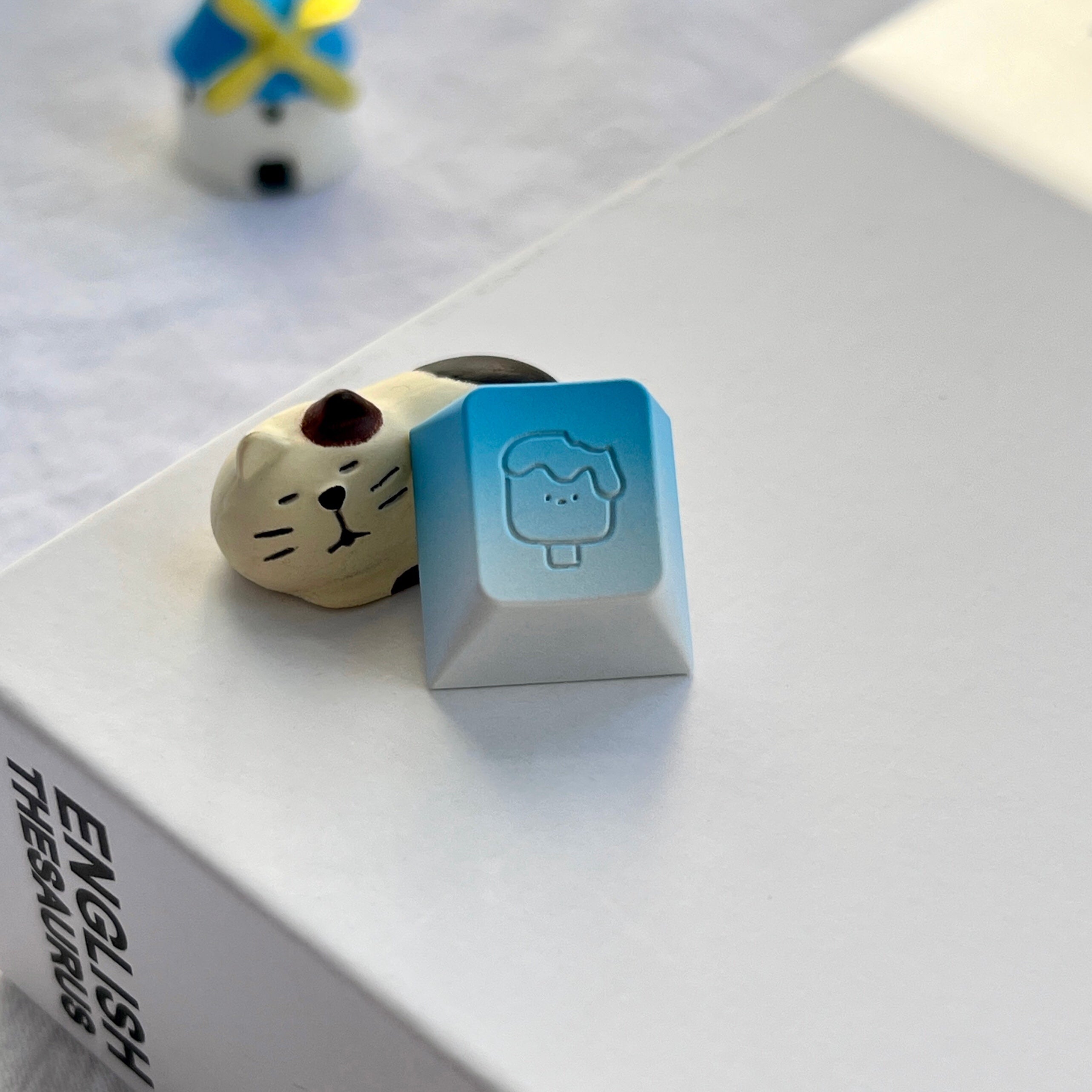 Premium Aluminum Alloy CNC Keycaps - Gradient Ice Cream Design, Anodized Metal Custom Keycaps for Mechanical Keyboards | Perfect for Gaming, Typing & Custom PC Builds