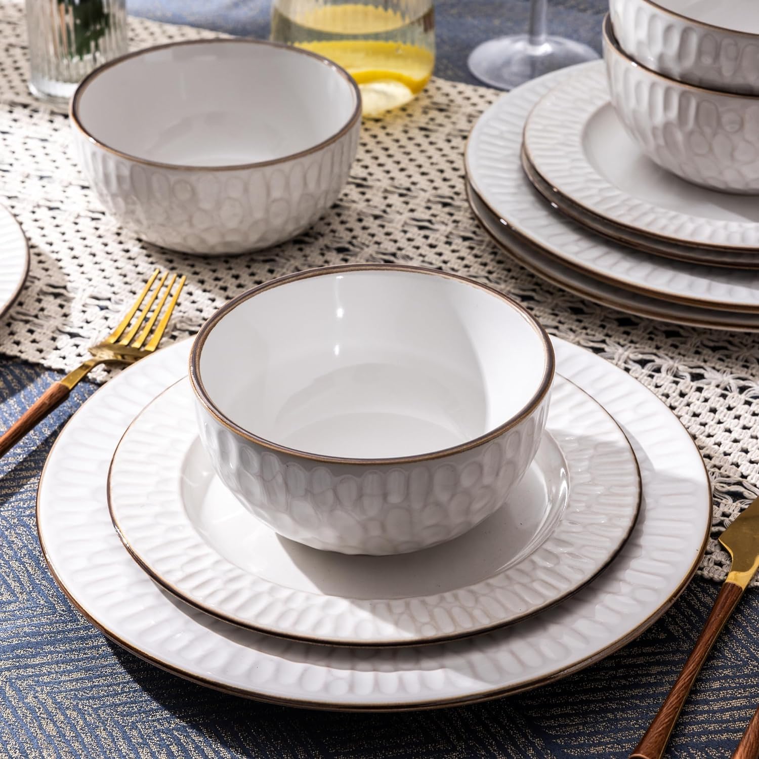 GBHOME 18-Piece Ceramic Dinnerware Set - Elegant Embossed Stoneware Plates & Bowls, Dishwasher & Microwave Safe, Service for 6 - Perfect for Wedding Gifts, Housewarming & Everyday Dining