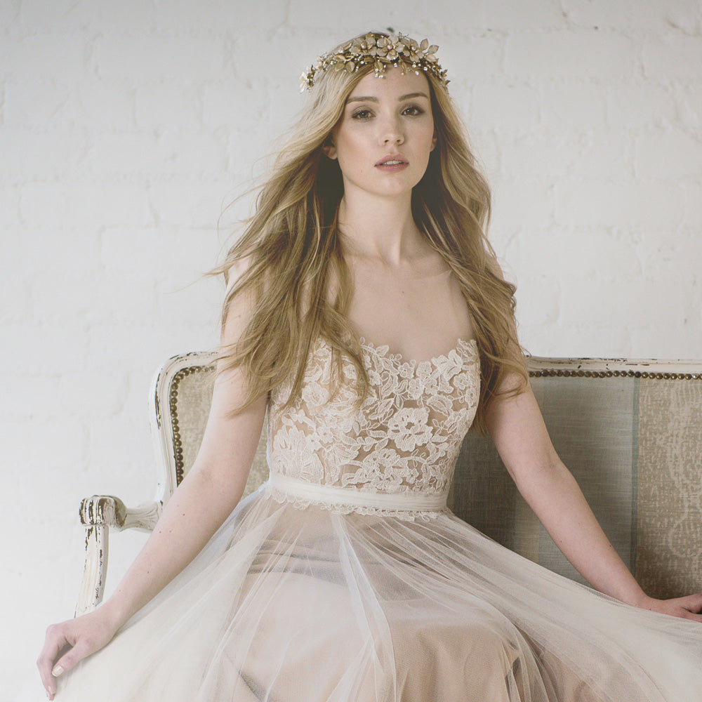 Elegant Fiorentina Headpiece for Women | Floral Hair Accessory | Perfect for Weddings, Parties & Special Occasions