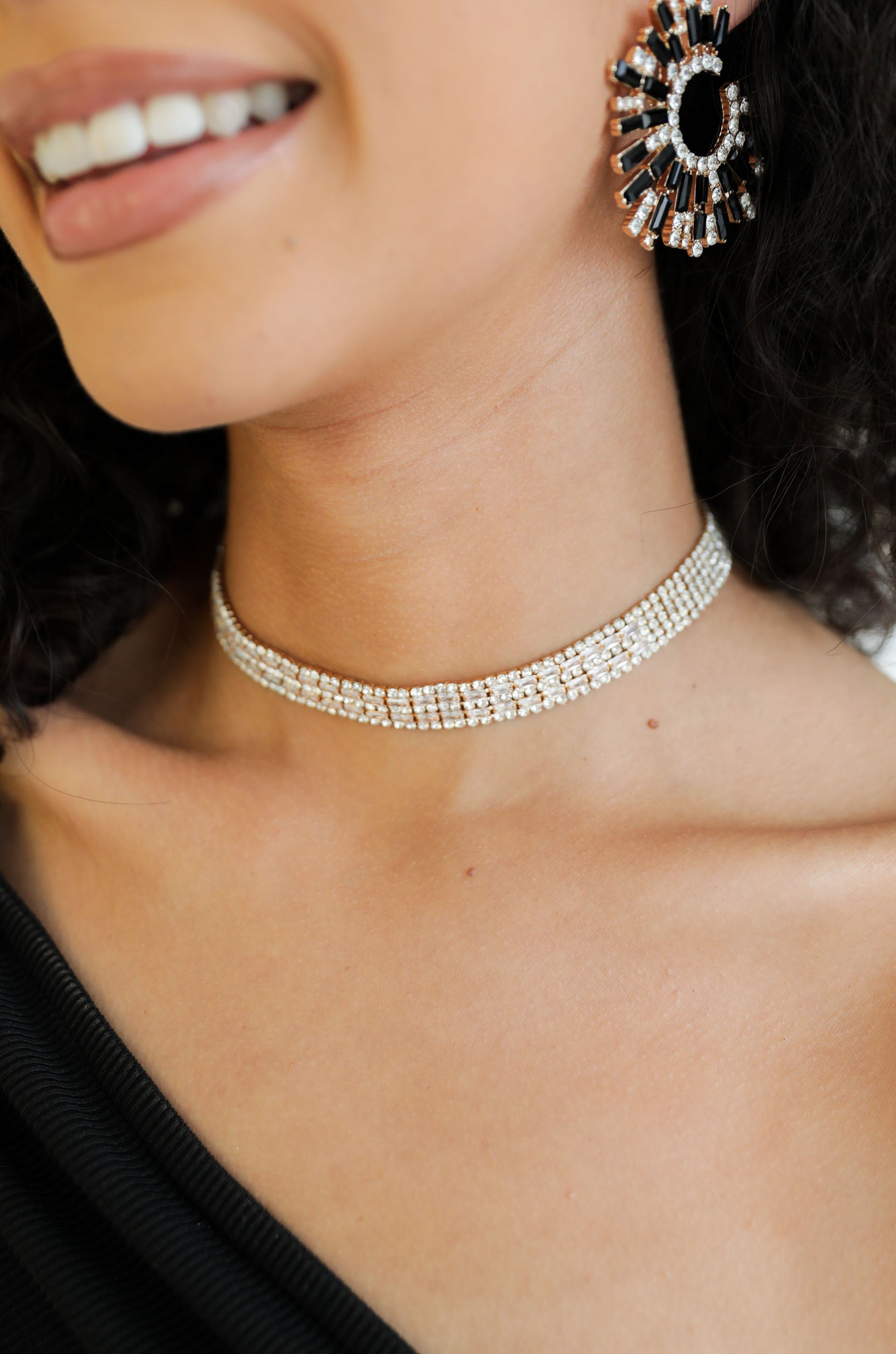 Elegant Crystal Choker Necklace for Women - Sparkling Rhinestone Statement Collar Jewelry - Perfect for Parties, Weddings & Evening Events