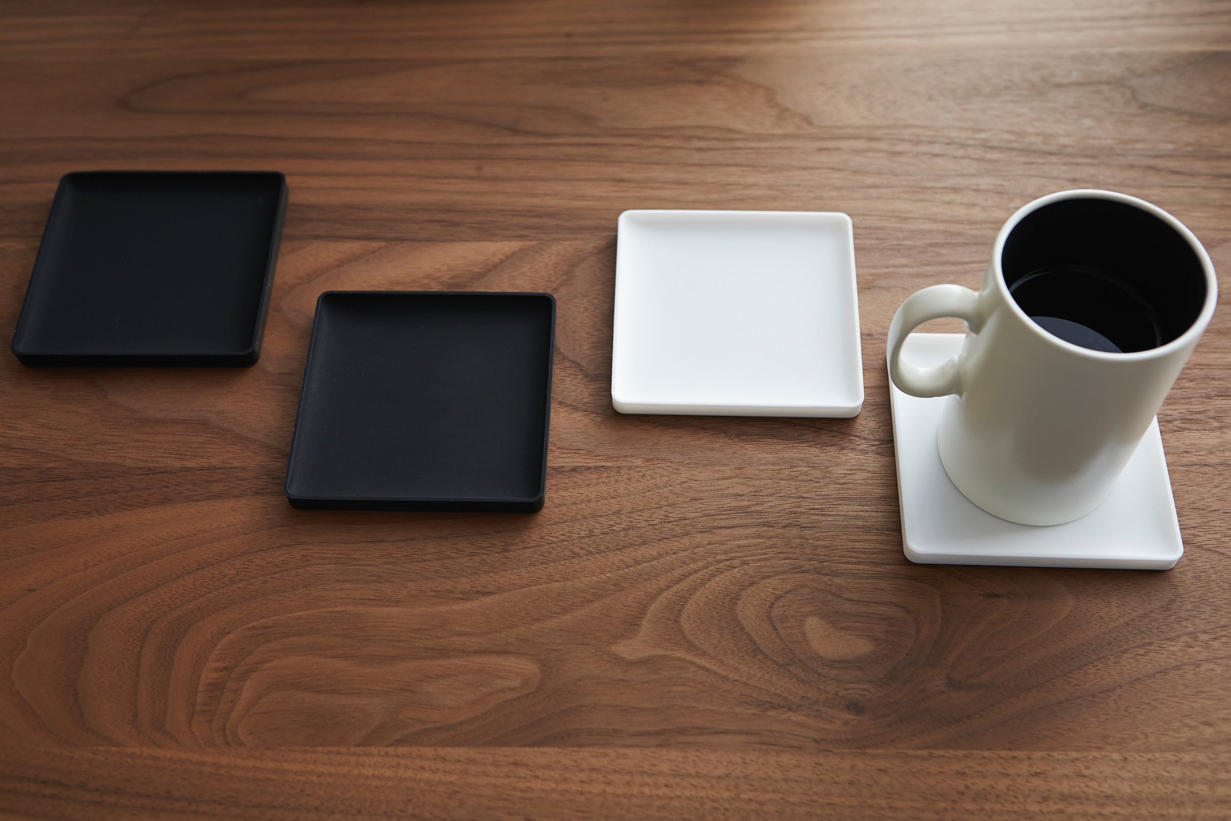 6-Pack Silicone Coasters Set - 2 Stylish Designs for Hot & Cold Drinks - Perfect for Home, Office, or Party Use
