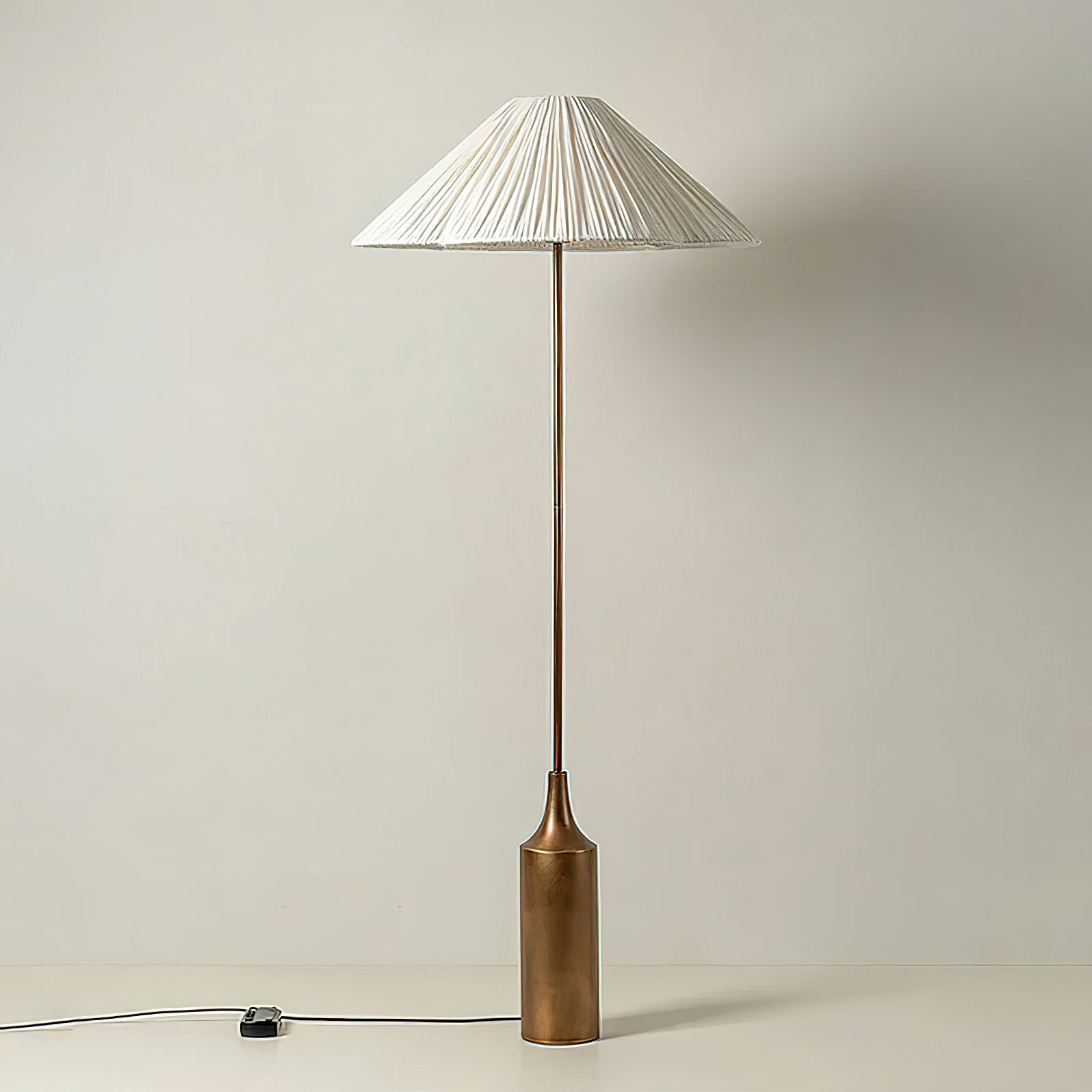 Elodie Floor Lamp - Modern LED Standing Light with Adjustable Brightness for Living Room, Bedroom & Office - Perfect for Reading, Relaxing & Decorating