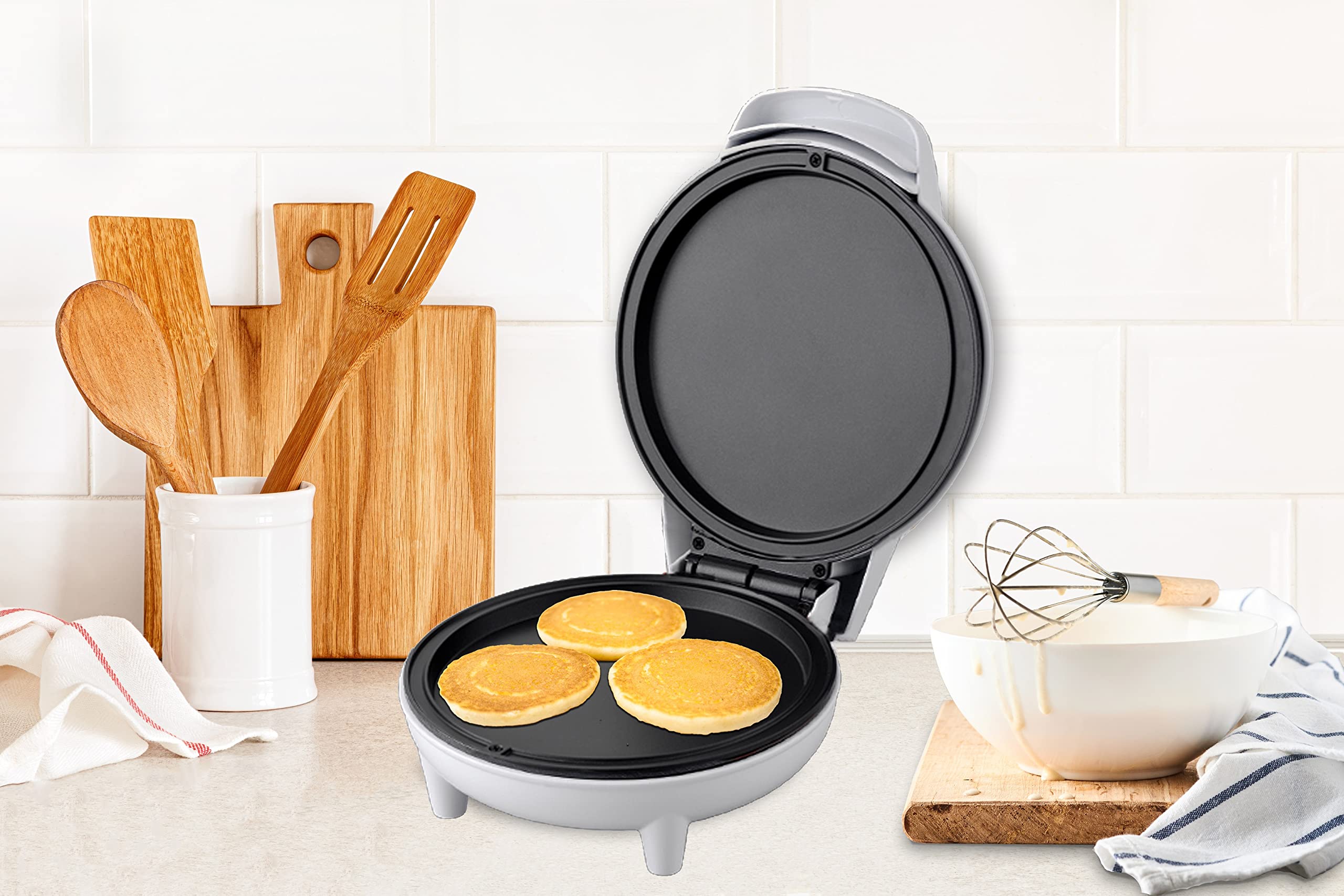 Courant 7-Inch Compact Griddle & Mini Oven - Personal Griddle Pizza Maker for Small Kitchens, Dorms & Camping - Perfect for Quick Meals, Snacks & Breakfast