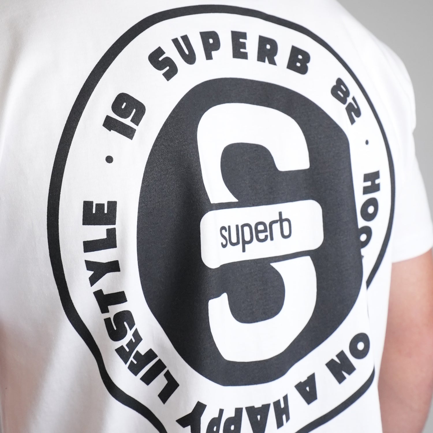 Premium White Circle T-Shirt for Men & Women | Soft Cotton Casual Tee for Everyday Wear, Street Style & Layering