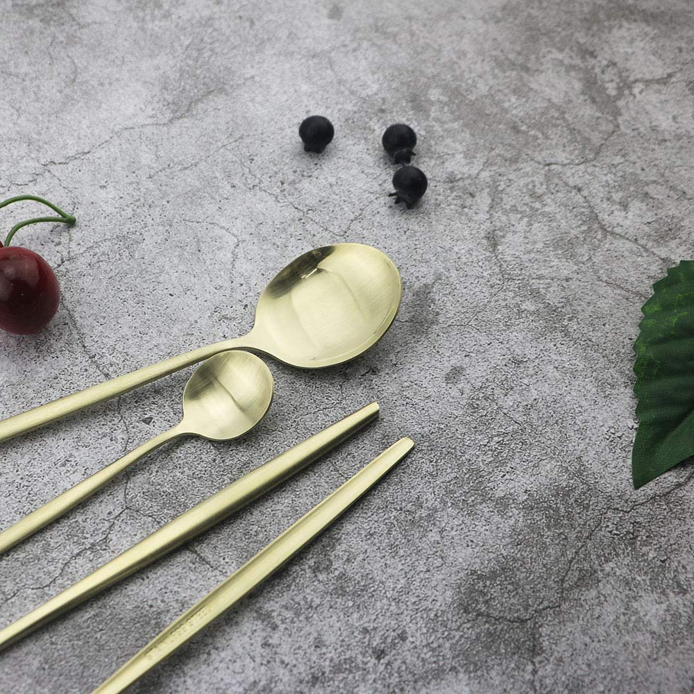 Premium 20-Piece Stainless Steel Flatware Set - Matte Champagne Gold Cutlery for 4 - Modern Elegant Tableware for Dinner Parties, Christmas & Special Occasions - Durable Kitchen Utensils for Everyday Use & Entertaining