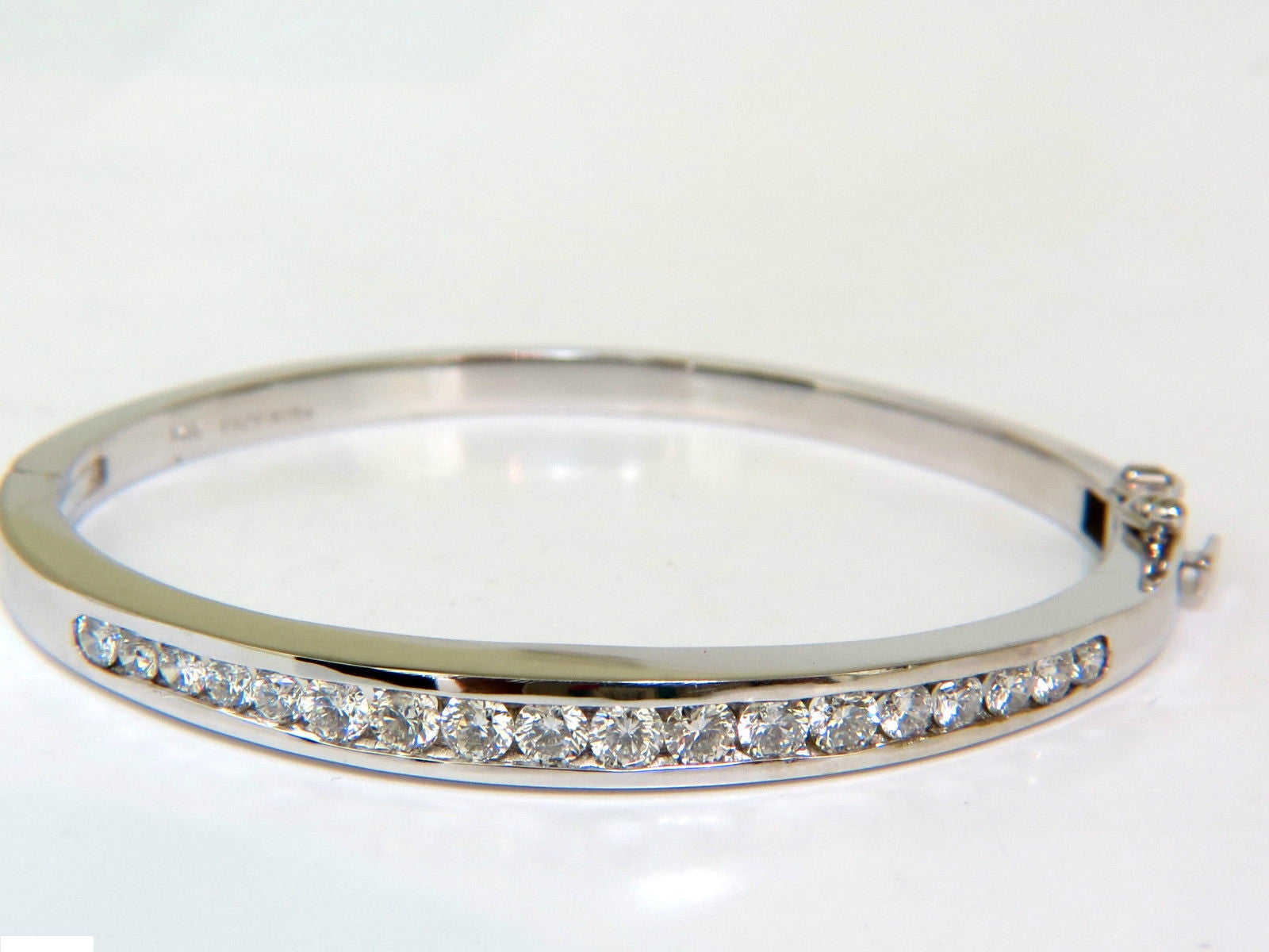 2.60CT Diamond Bangle Bracelet in 14KT Solid Gold with Button Lock (F/VS Clarity) - Elegant Jewelry for Weddings, Anniversaries & Special Occasions