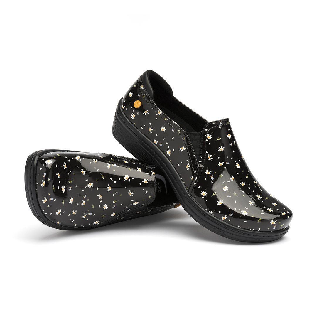 KLOGS MOXY Medium & Wide Comfortable Clogs for Women - Final Sale! Perfect for Nurses, Chefs & Healthcare Professionals