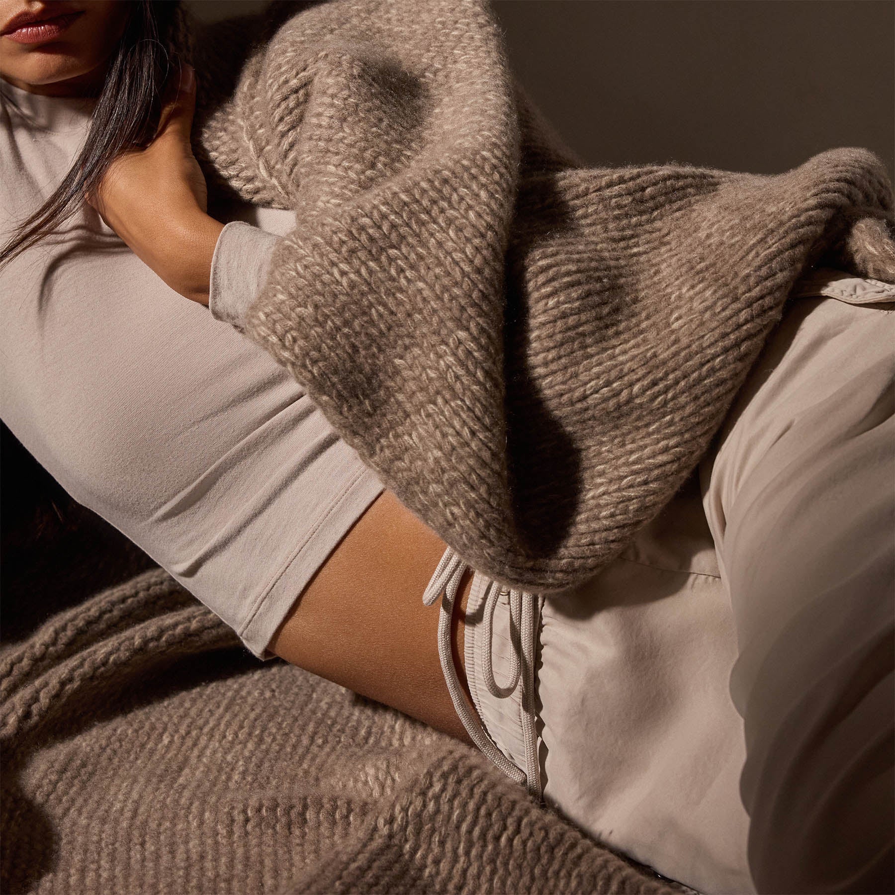 Luxury Cashmere Blend Knit Blanket - Soft Taupe Melange Throw for Cozy Home & Bedroom Decor | Perfect for Sofa, Couch, and Winter Warmth