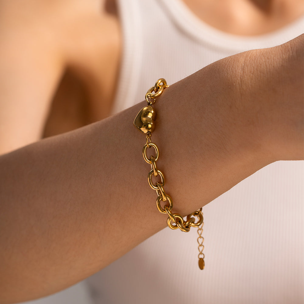 Vintage Heart Pendant Chain Bracelet for Women - Elegant Gold/Silver Jewelry Gift for Valentine's Day, Anniversary & Special Occasions