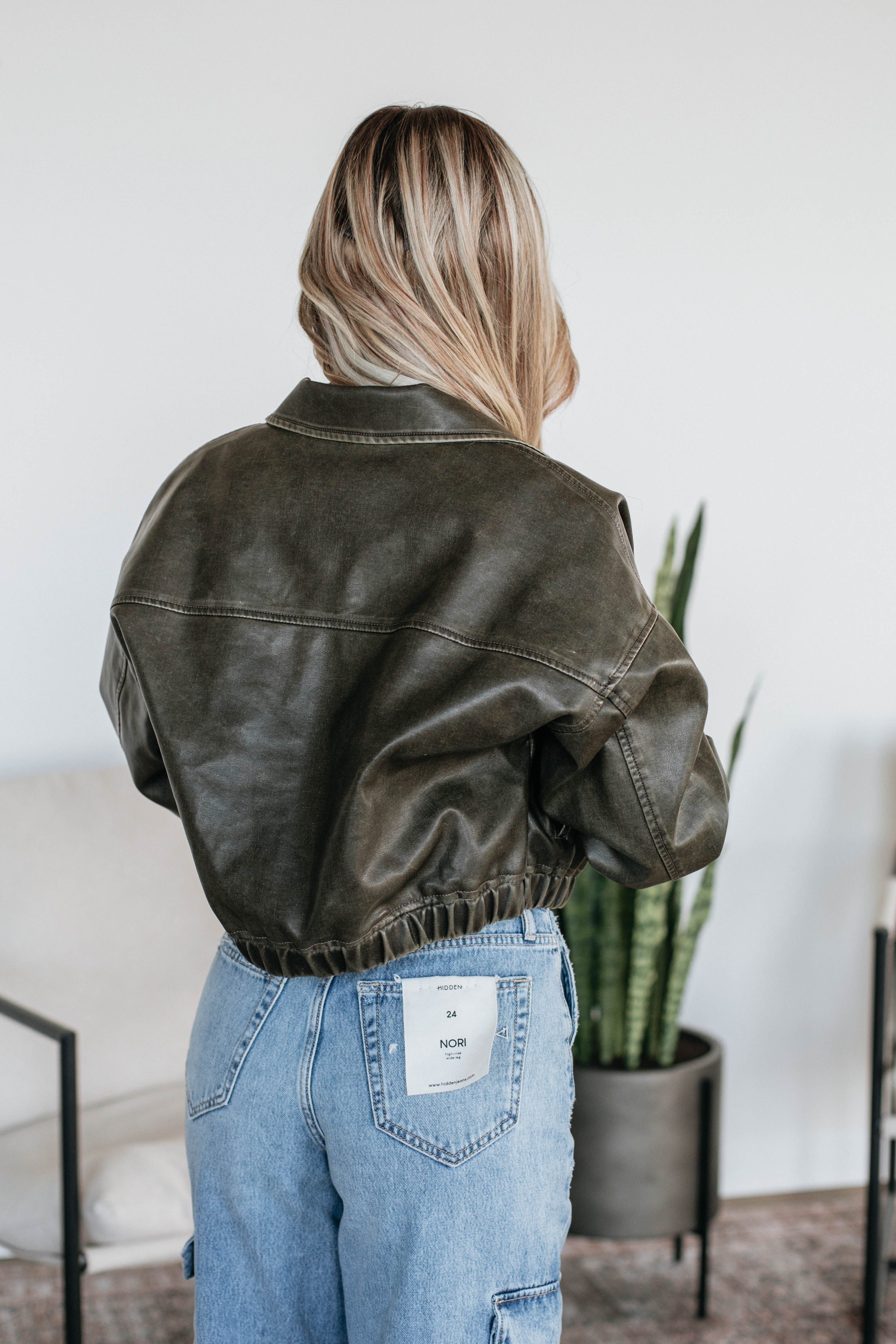Dominique KanCan Women's Bomber Jacket - Stylish Lightweight Outerwear for Casual & Streetwear Fashion | Perfect for Everyday Wear & Night Out