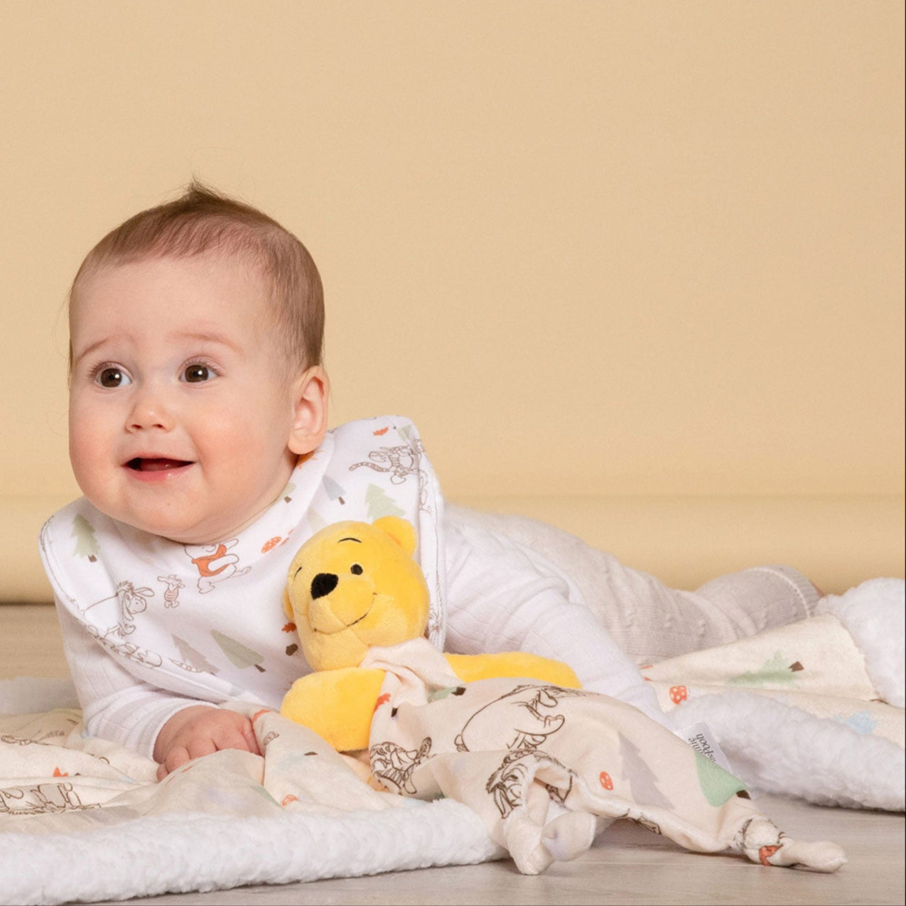 Disney Winnie the Pooh Plush Stuffed Animal Toy - Soft Cuddly Bear for Kids Bedroom Decor, Nursery Gift & Sleep Comfort Companion