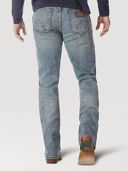 Men's Wrangler Retro Light Wash Slim Boot Cut Jeans - Classic Denim Pants for Casual Wear & Outdoor Activities