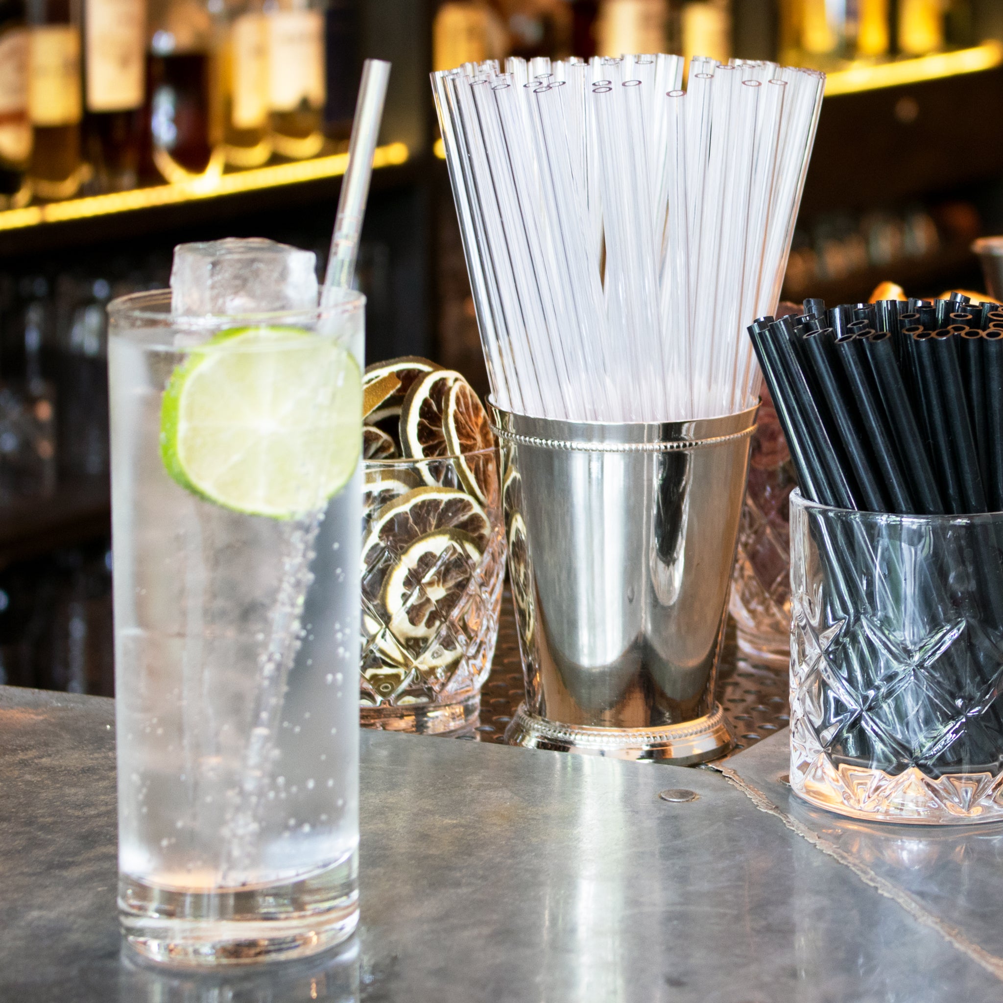 BUSWELL® Reusable Clear Plastic Straws - 7 7/8 Inch (200 Pack) | Eco-Friendly Drinking Straws for Parties, Restaurants & Home Use