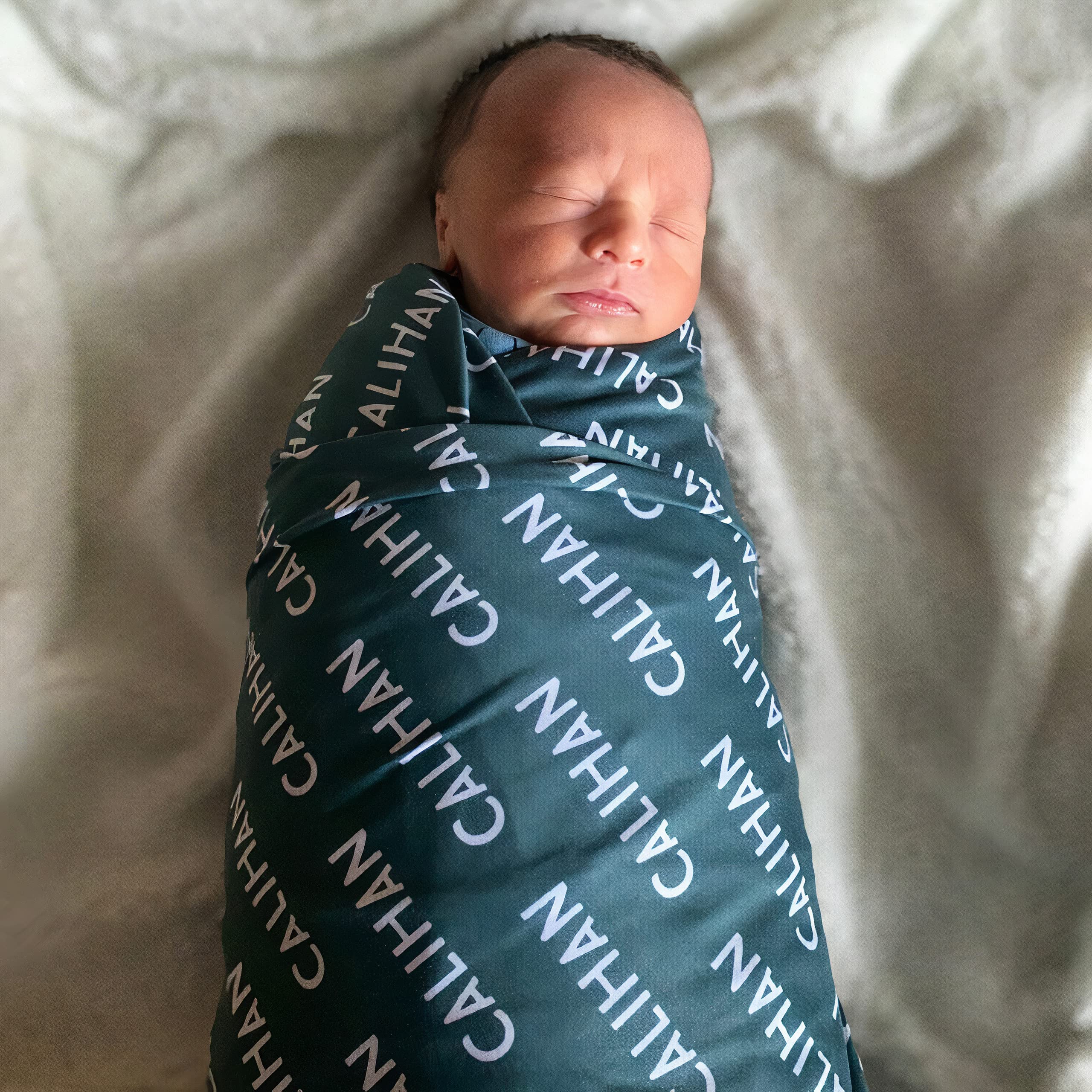 Personalized Baby Blanket with Name - Custom Embroidered Soft Fleece Blanket for Newborns, Girls & Boys - Perfect for Nursery, Photo Shoots, Gifts & Cuddling