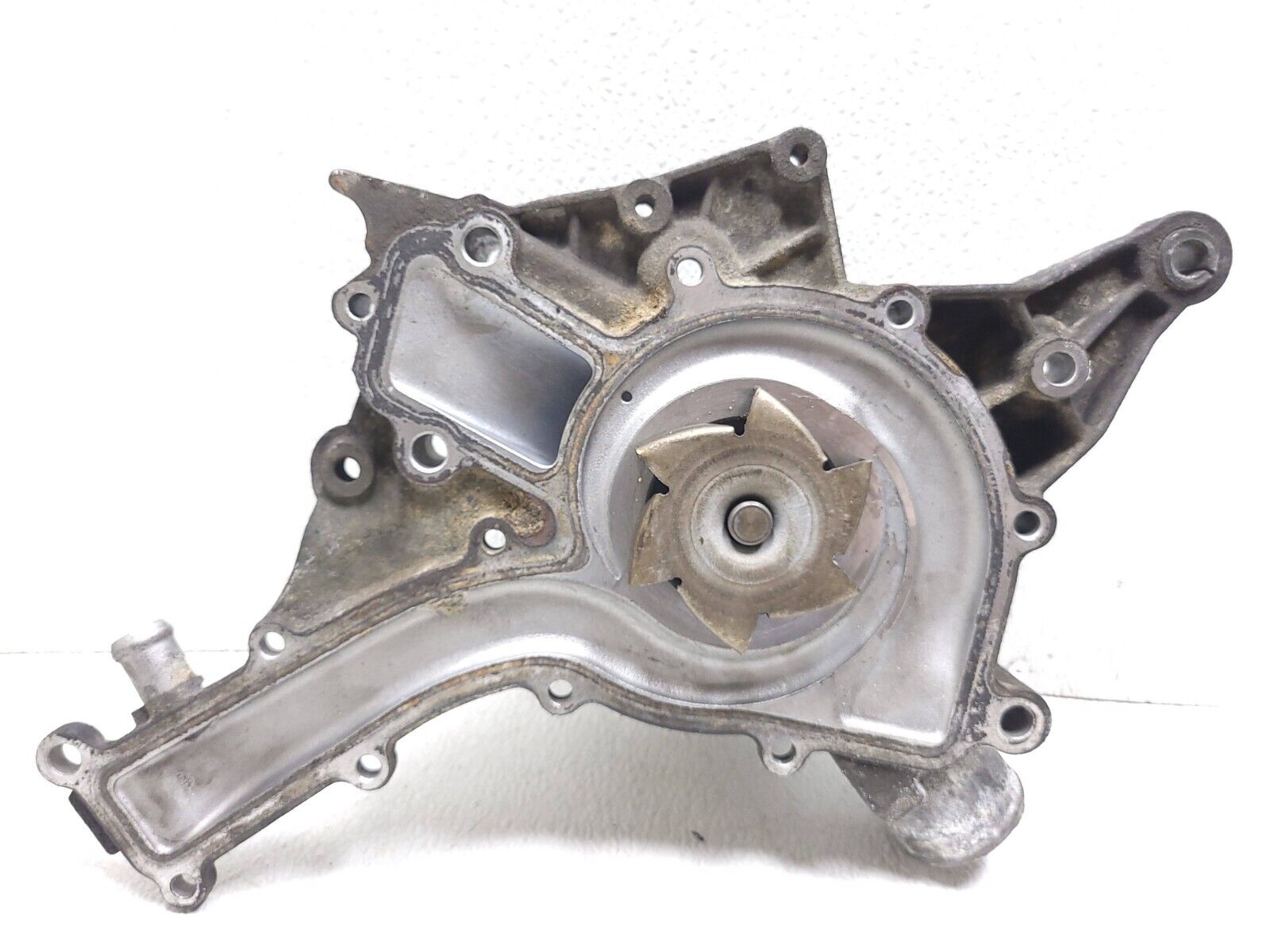 Mercedes ML500 Water Pump A1122010501 OEM Replacement for 2006-2011 Models - Perfect for Engine Cooling System Repair & Maintenance