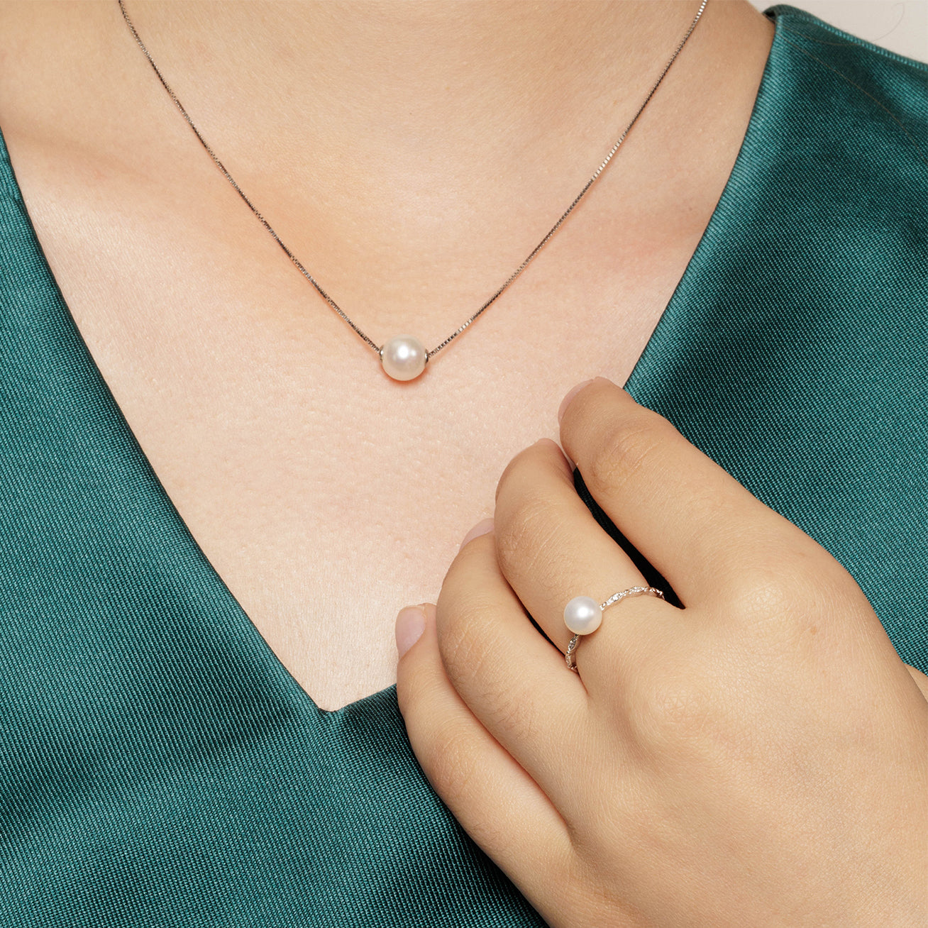 18K Solid Gold Australian White South Sea Pearl Necklace - Luxury Women's Jewelry Gift for Wedding, Anniversary & Special Occasions | Elegant Pearl Pendant for Formal Events & Evening Wear