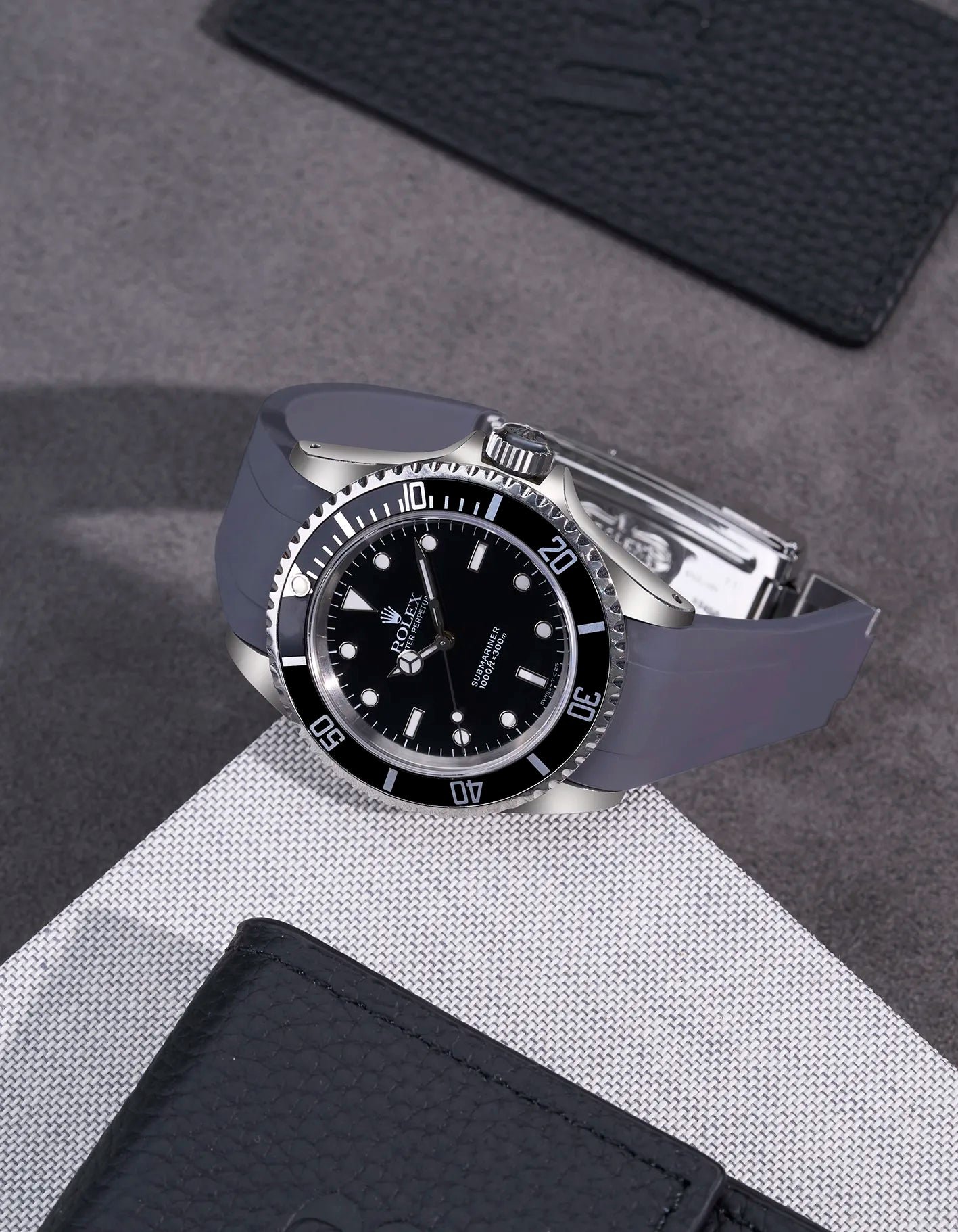 High-Quality FKM Rubber Watch Band with Original Clasp - Compatible with Rolex Submariner 16610 & 14060 Models | Durable, Waterproof Replacement Strap for Diving, Swimming & Outdoor Activities