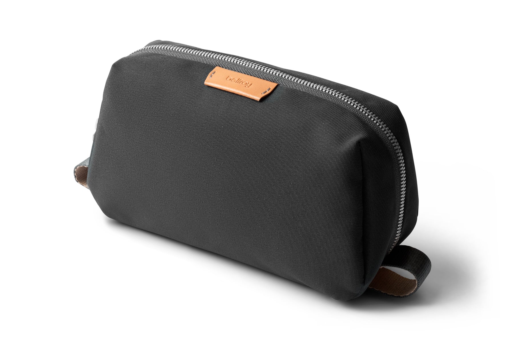 Bellroy Premium Travel Toiletry Bag - Water-Resistant & Compact Organizer for Men & Women | Perfect for Air Travel, Gym, Camping & Weekend Getaways