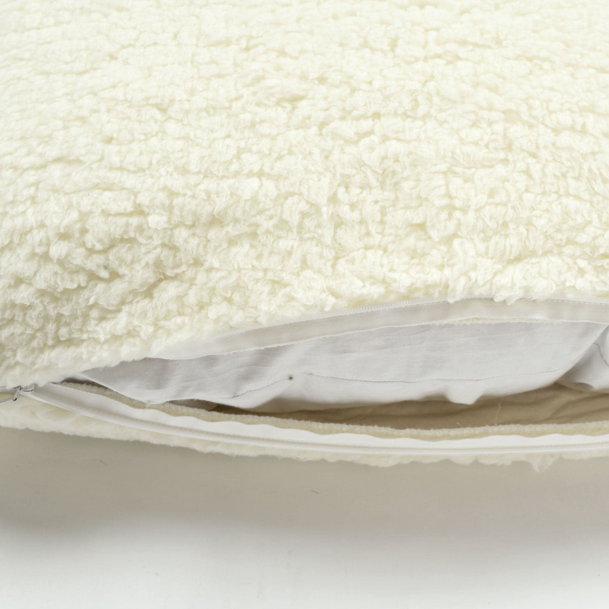Soft & Cozy Reversible Sherpa Pillow Cover - Fluffy Decorative Throw Pillow Case for Couch, Bed, Sofa - Home Decor & Living Room Accent