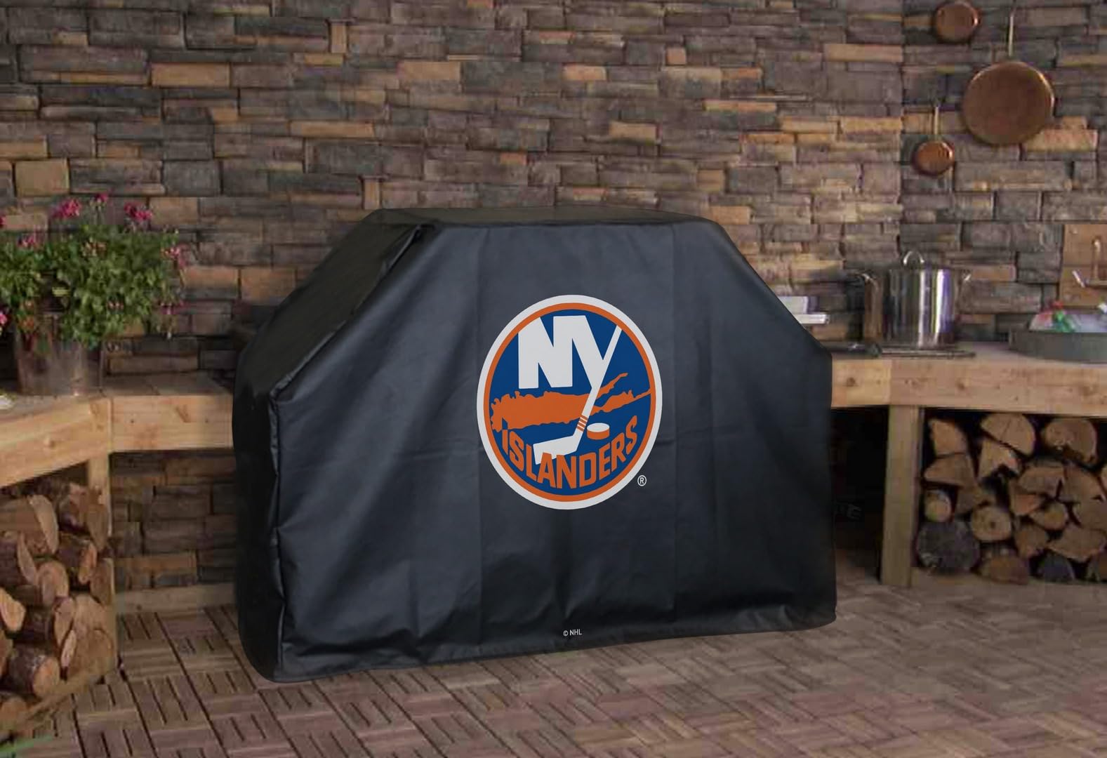 Anaheim Ducks Officially Licensed Grill Cover - Waterproof BBQ Grill Cover for Outdoor Cooking - Perfect for Tailgating, Backyard Parties & Game Day Gatherings