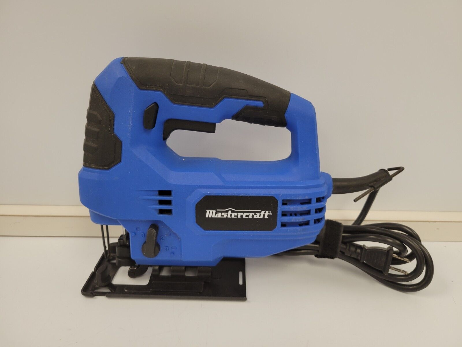Mastercraft 054-8259-0 Orbital Jigsaw - Powerful Electric Saw for Woodworking, Metal Cutting & DIY Projects - Perfect for Home Improvement & Crafting