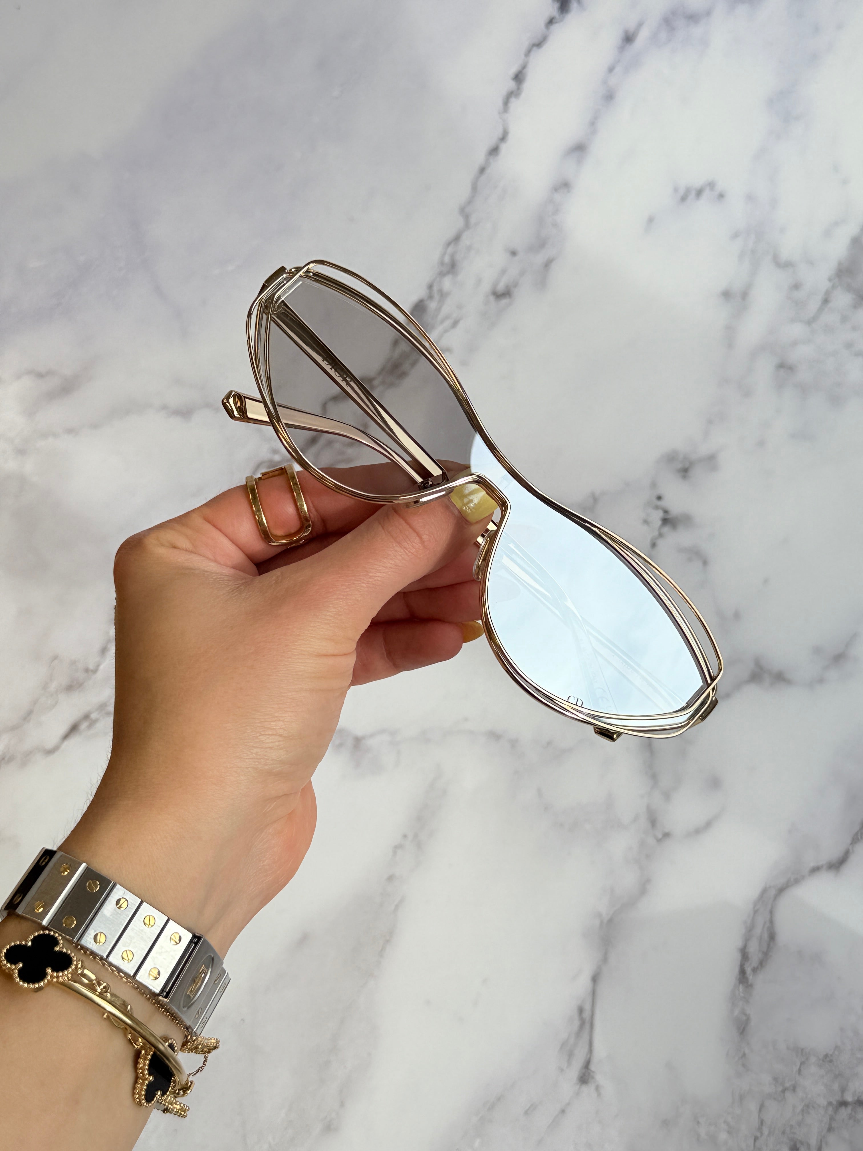 Dior Fildior M1U Gold Mirrored Sunglasses - Luxury Designer Shades for Women & Men - Perfect for Beach, Driving & Fashion Outfits