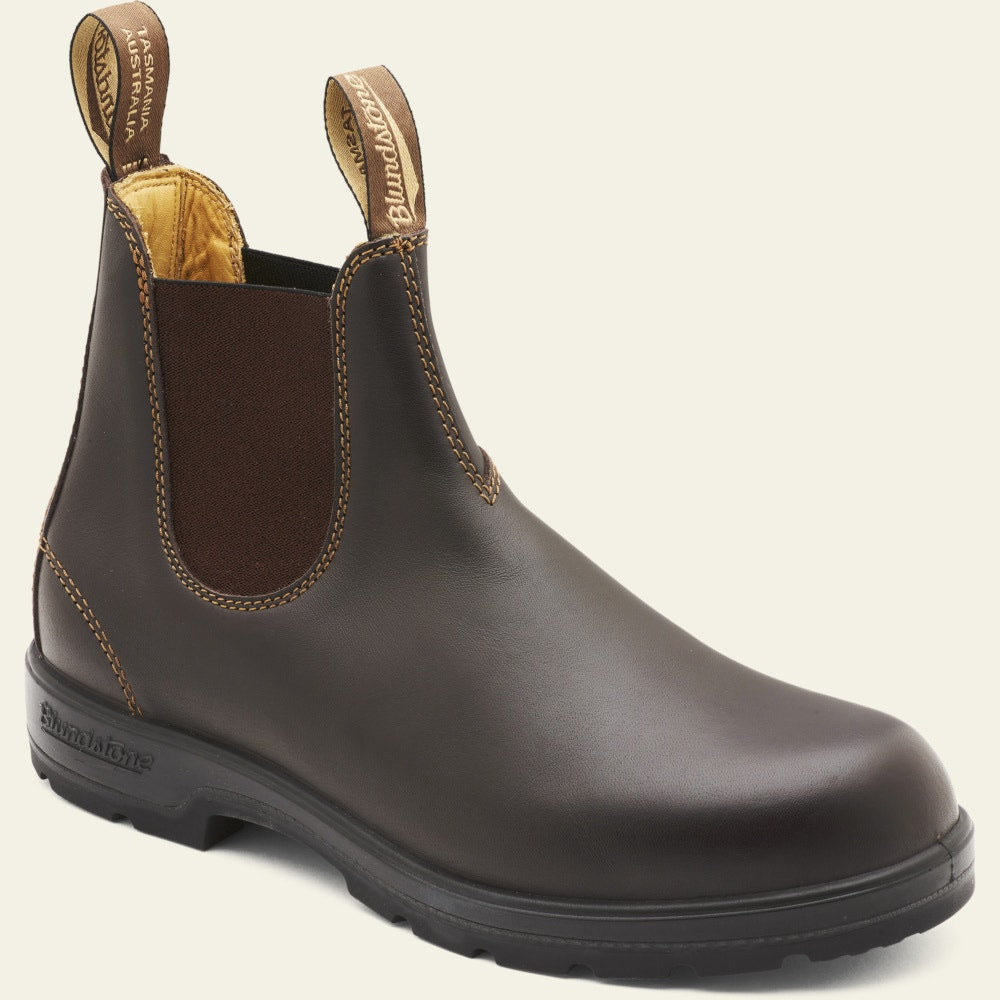 Blundstone Classic 550 Chelsea Boots for Men & Women - Waterproof Leather Ankle Boots in Walnut Brown - Comfortable Slip-On Work Boots for Outdoor, Hiking & Casual Wear