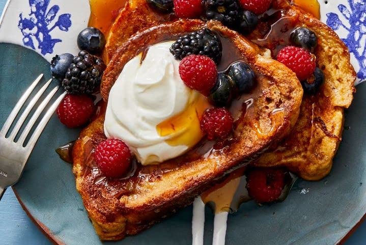 Artisan Levant Tsoureki - Authentic Greek Sweet Brioche Bread (1.5 LB) | Perfect for French Toast, Breakfast & Holiday Celebrations